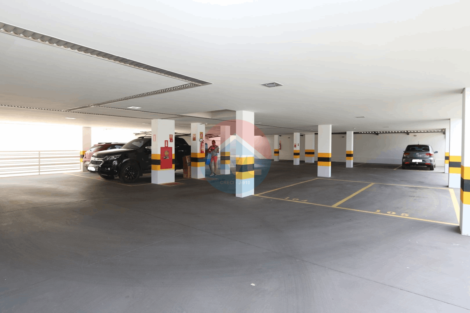 MDC BOSQUE COM ÓTIMA LOCALIZAÇÃO, PRÓXIMO À MERCADOS, HOSPITAIS E FARMÁCIAS. BAIRRO- BOSQUE DA