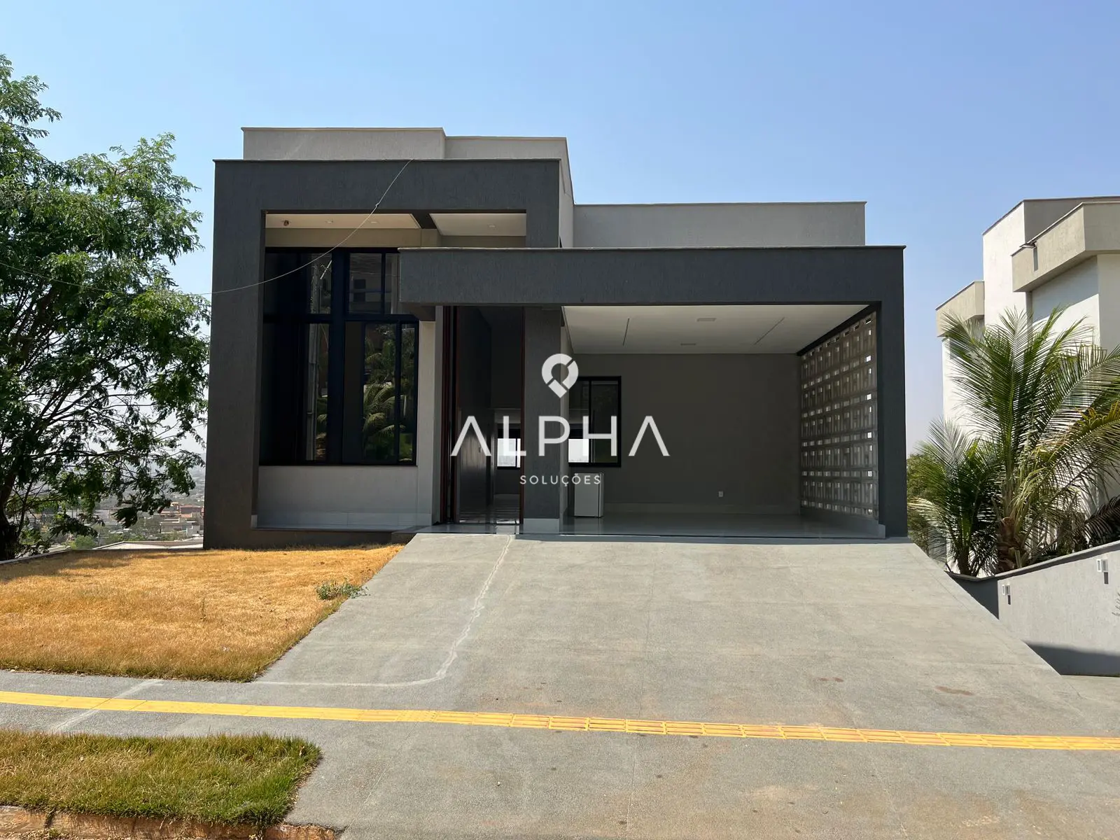 Casa Sobrado 3 suítes + Office 484m²  à venda - Parque Mendanha - Goiânia/GO