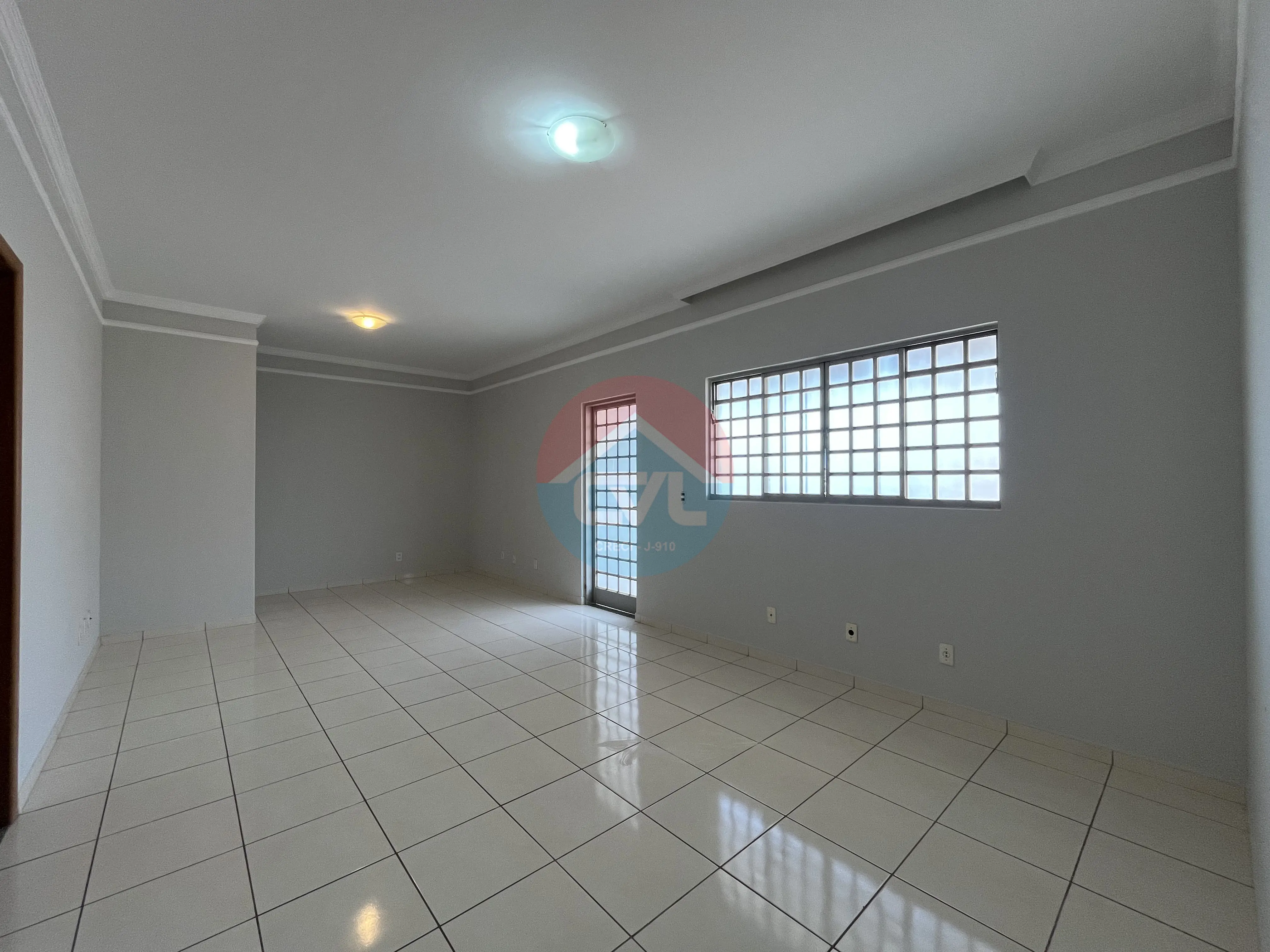 Montes Claro: Excelente apartamento em ótima localização, próximo à Gramarca facil acesso a mig