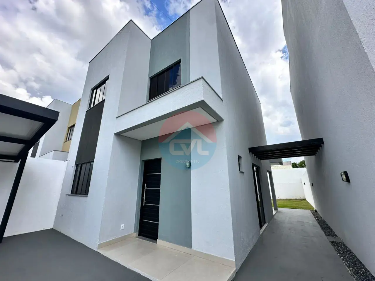 EXCELENTE SOBRADO RESIDENCIAL LOCALIZADO NO JARDIM TROPICAL codigo: 147221