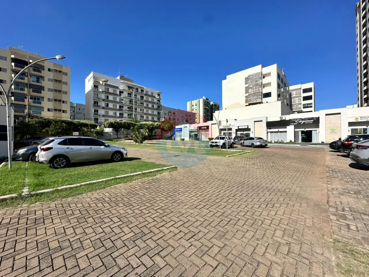 Centro comercial Bosque da Saúde Excelente sala comercial localizada no bairro Bosque da Saúde cod