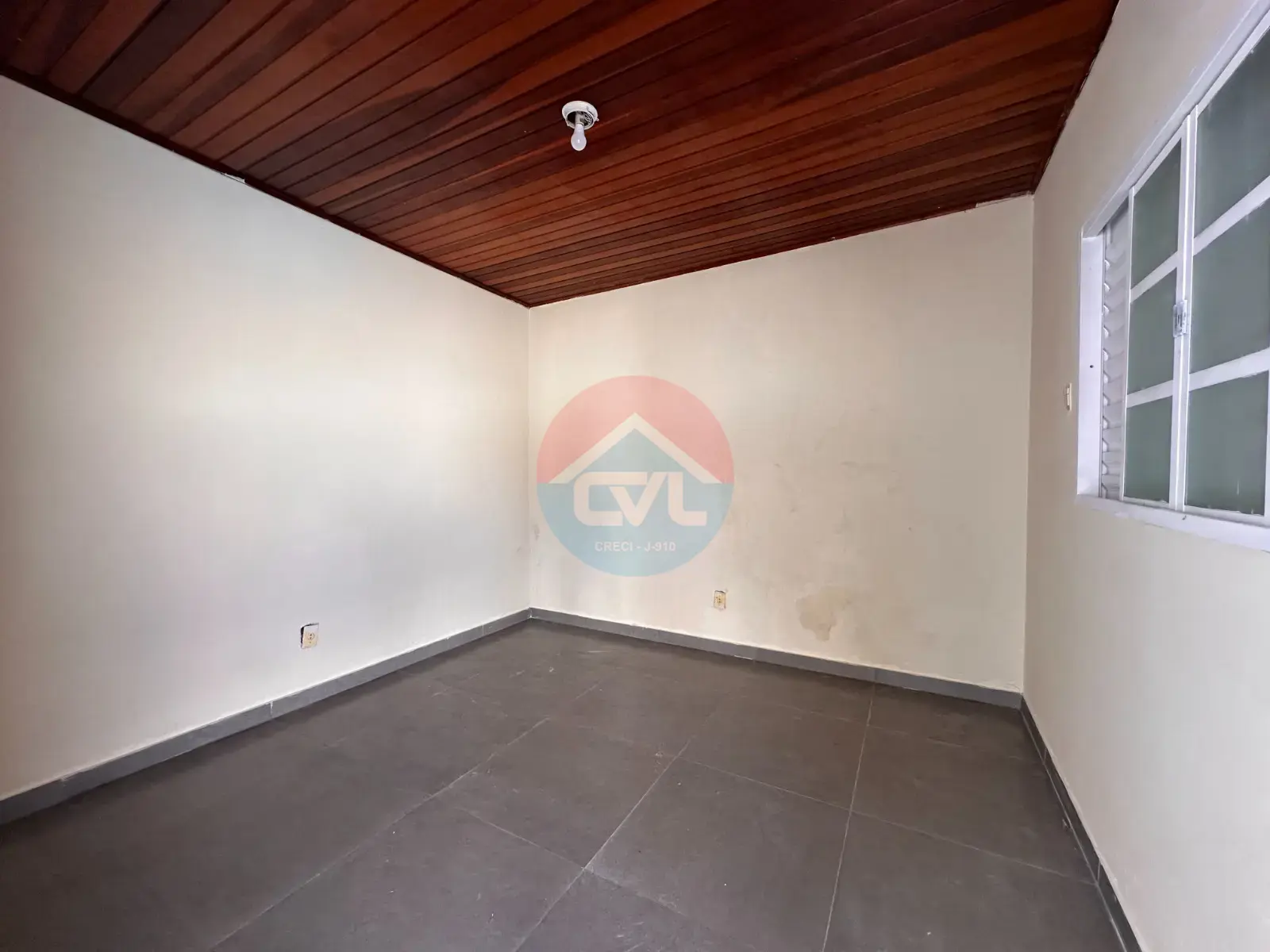 linda casa com 4 quartos sendo 02 suítes no JARDIM ITÁLIA codigo: 354920