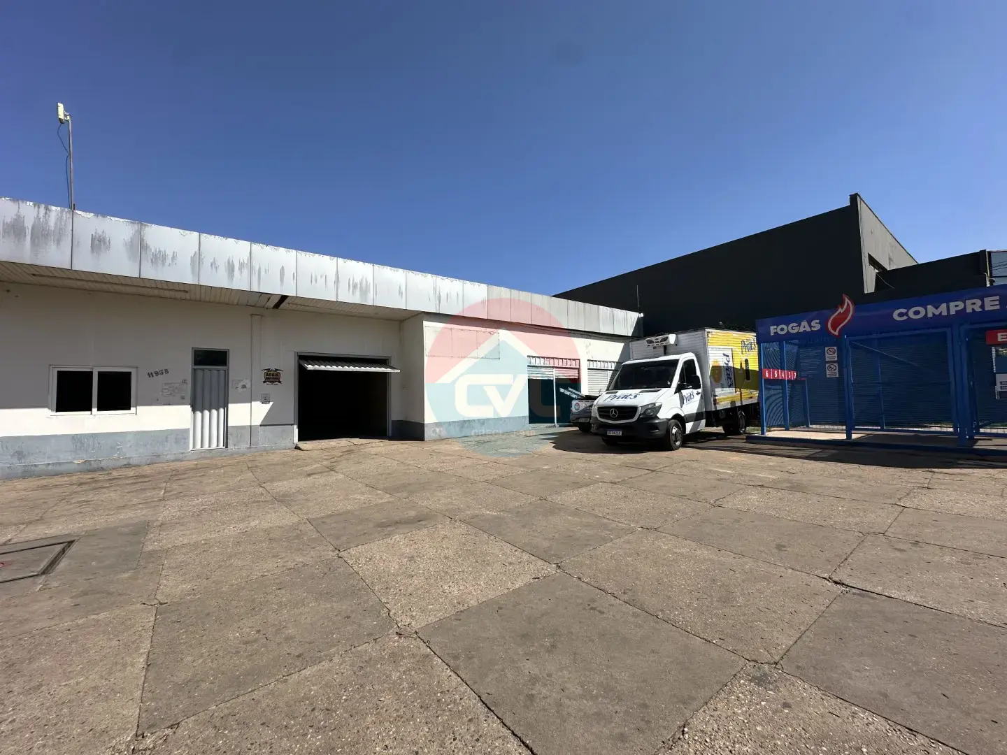 EXCELENTE BARRACÃO COMERCIAL, LOCALIZADO NA AV. MIGUEL SUTIL, BAIRRO CIDADE VERDE codigo: 354223