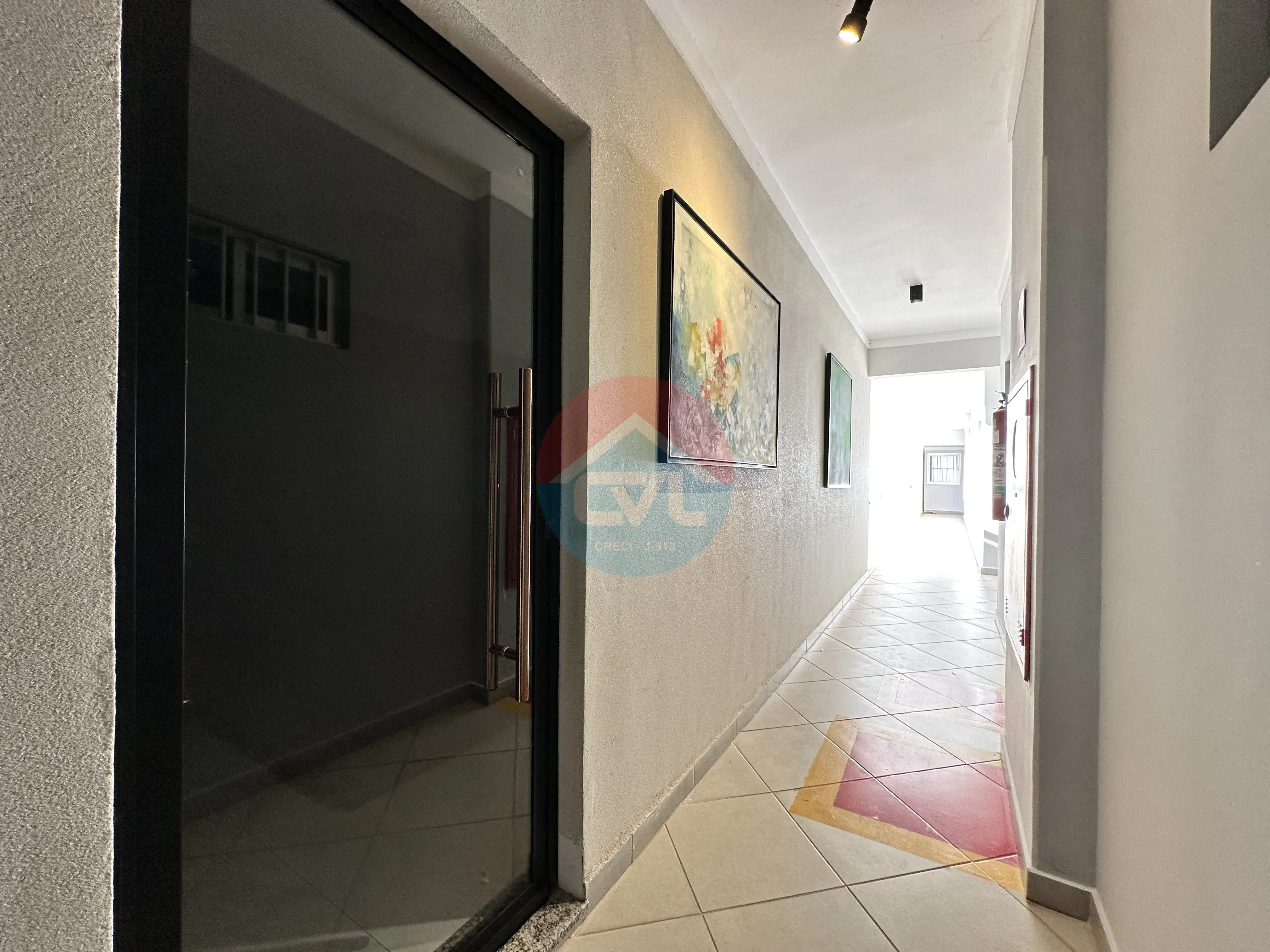 EXCELENTE SALA MOBILIADA LOCALIZADA NO BAIRRO BOSQUE DA SAÚDE. codigo: 344037