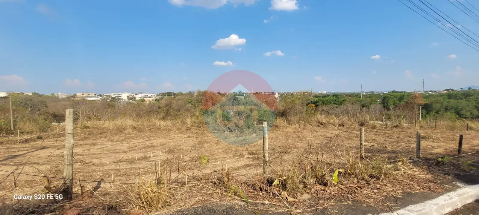 Terrenos juntos bem próximos a avenida das TORRES e JD. ITÁLIA;  totalizando 2.160 mts² codigo: 3