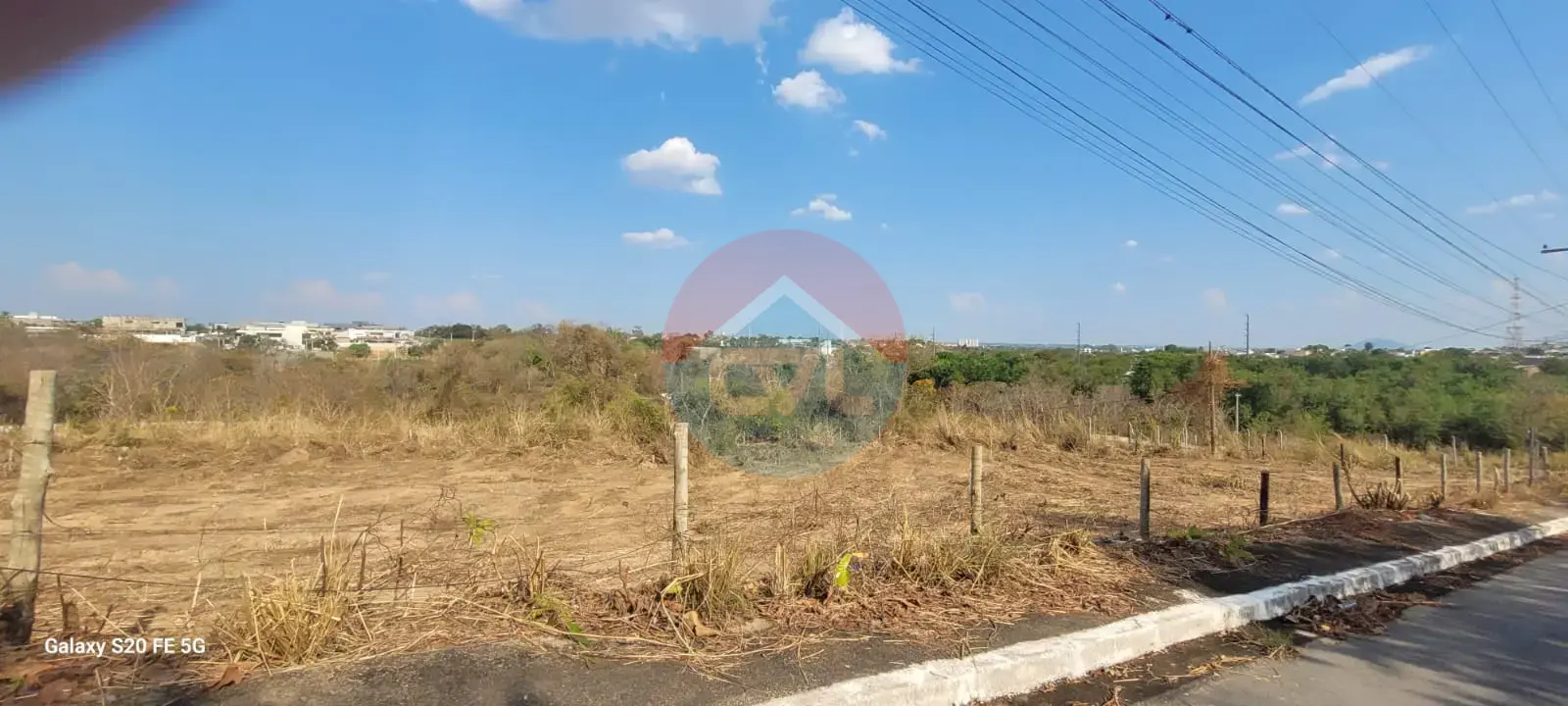 Terrenos juntos bem próximos a avenida das TORRES e JD. ITÁLIA;  totalizando 2.160 mts² codigo: 3