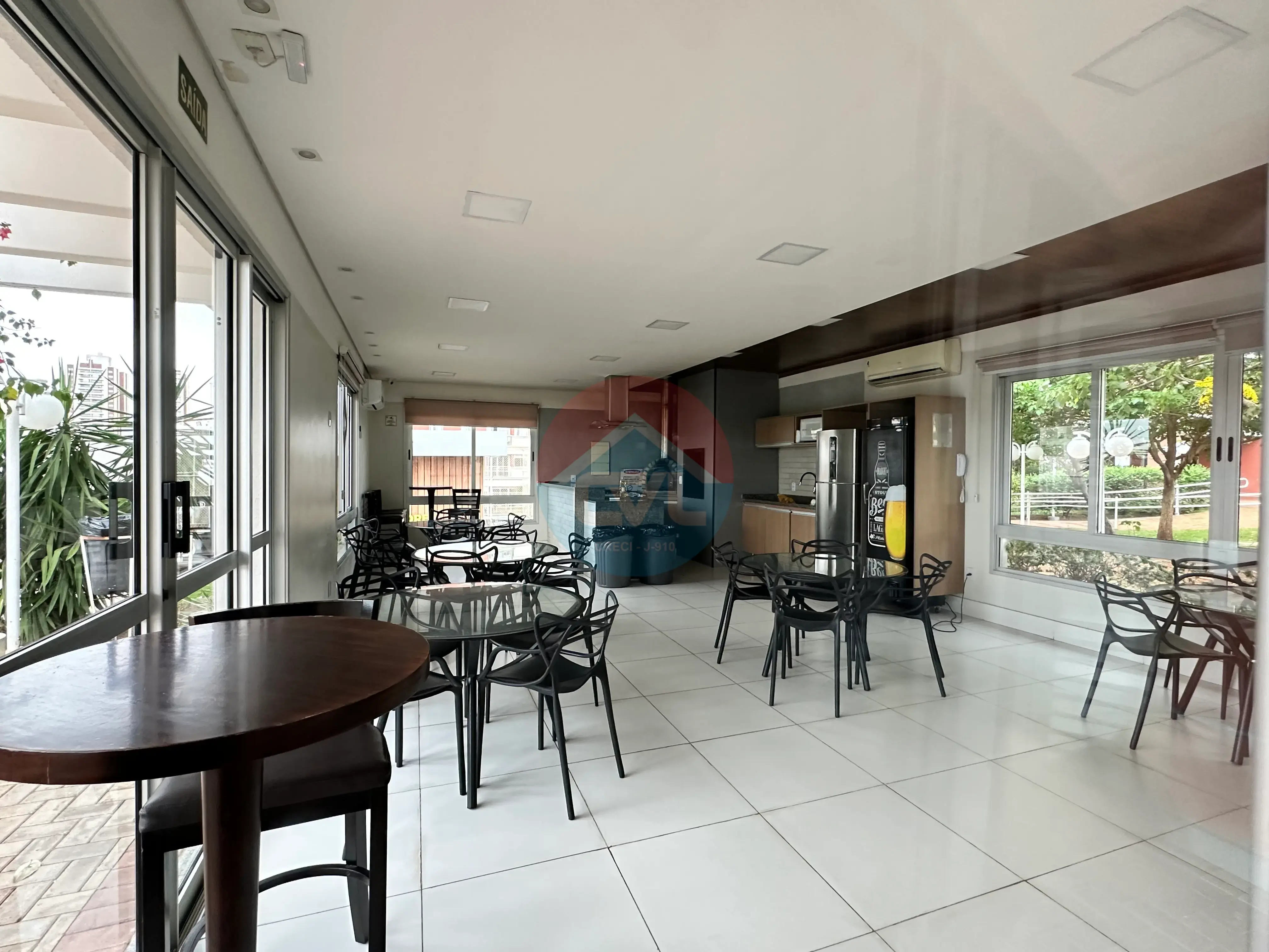 Excelente Apartamento de 70m²  no Jd. Leblon codigo: 381869