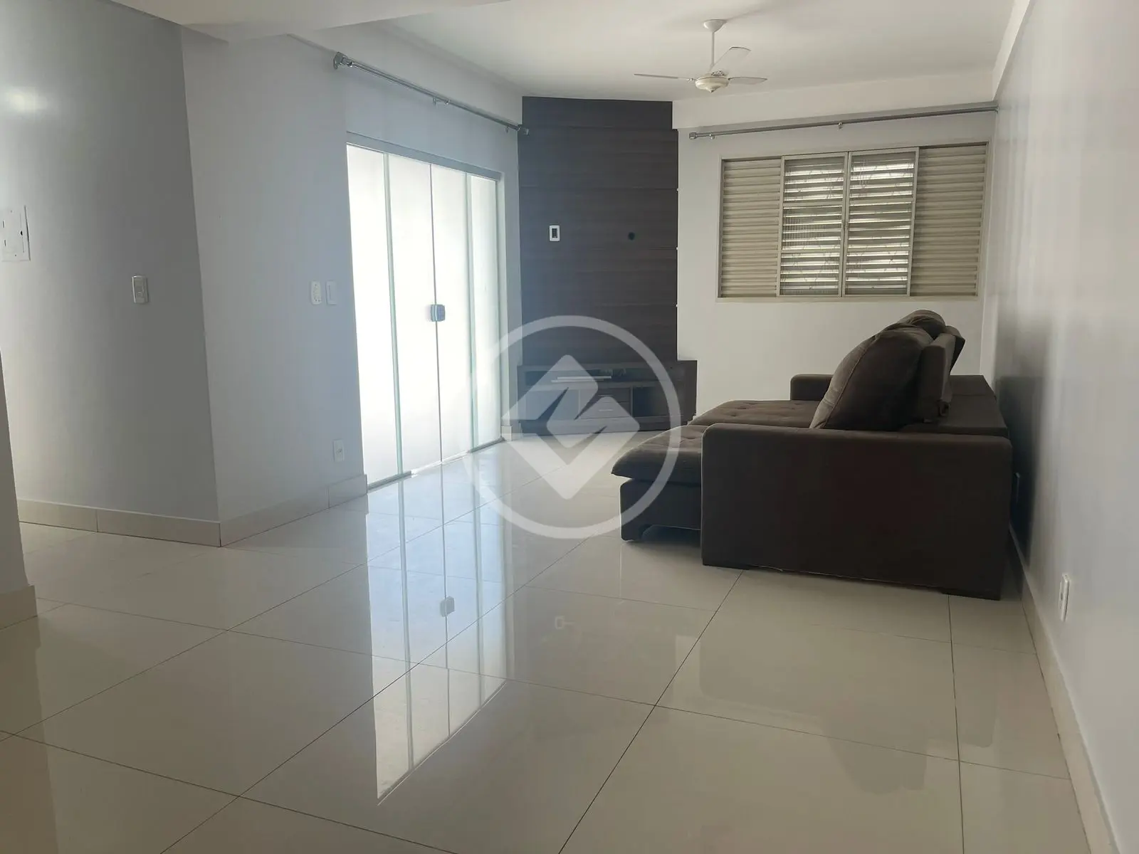 Casa Santa Genoveva, Goiânia - GO — foto 1