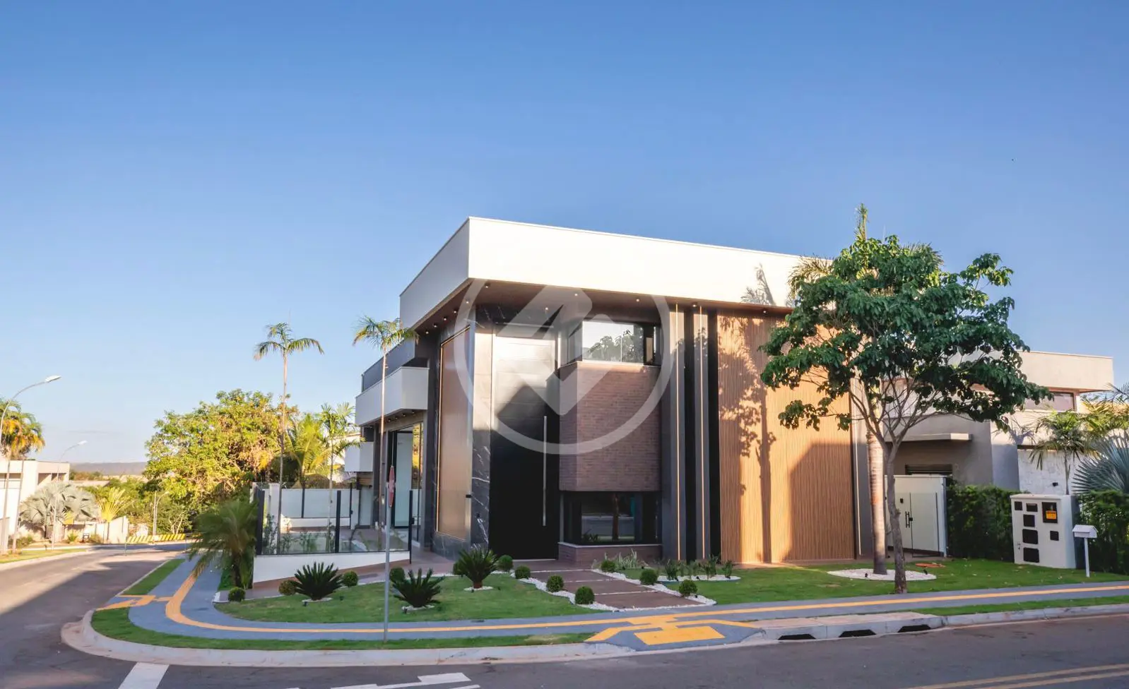 Sobrado Em Condomínio Residencial Goiânia Golfe Clube, Goiânia - GO — foto 2