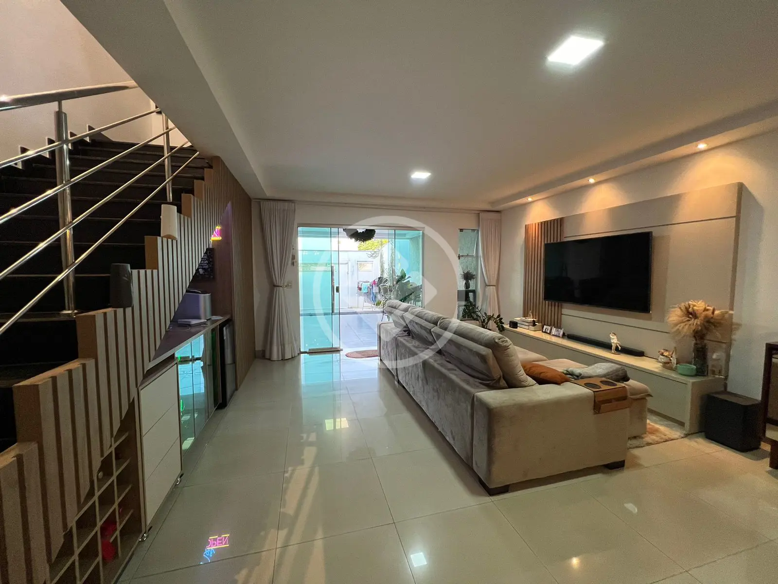 Sobrado Residencial Olinda, Goiânia - GO — foto 1
