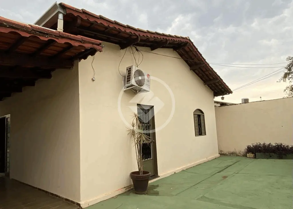 Imagem 2 - Casa em Jardim América, Goiânia - GO