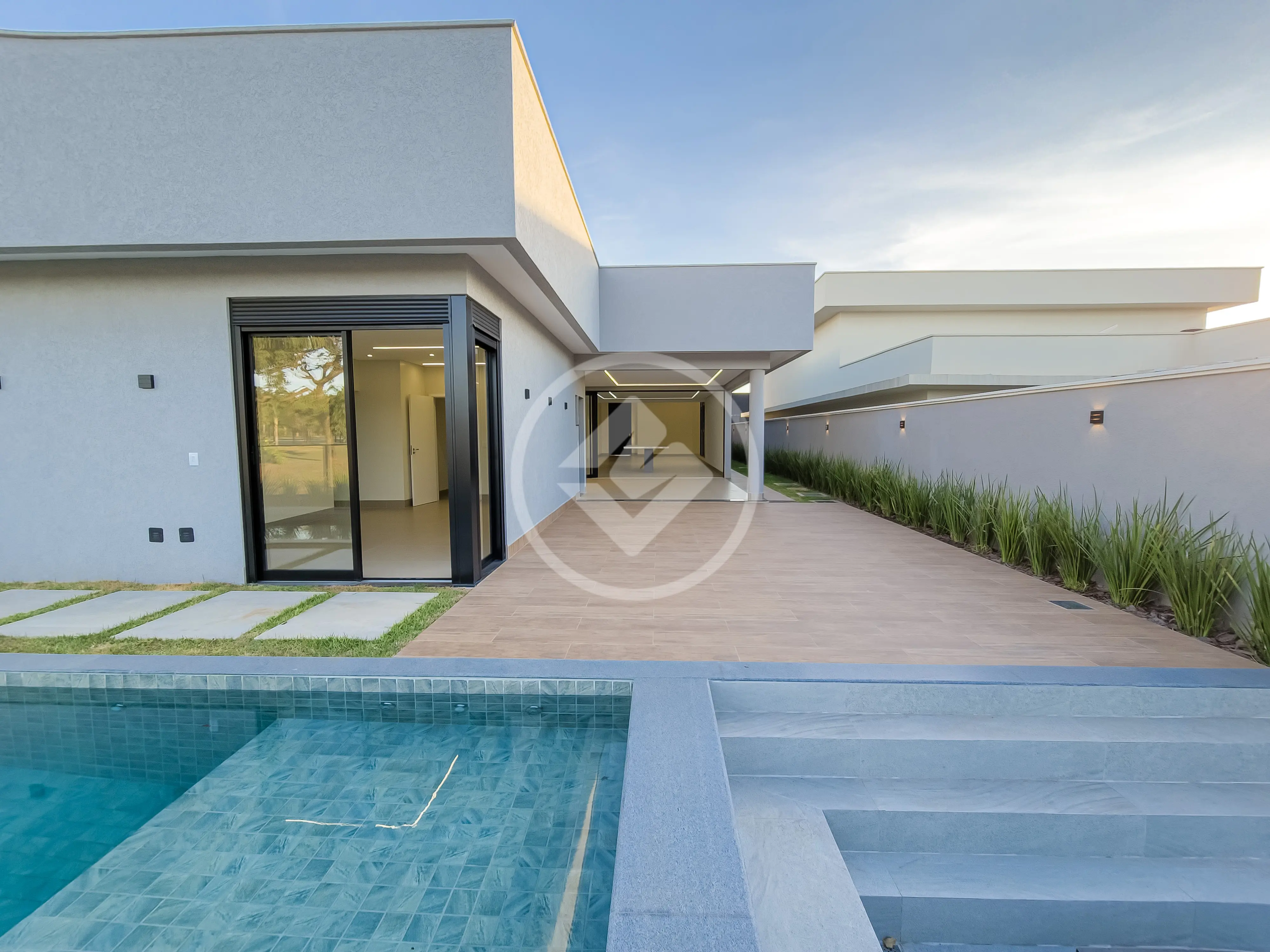 Imagem 2 - Casa Condomínio em Residencial Goiânia Golfe Clube, Goiânia - GO