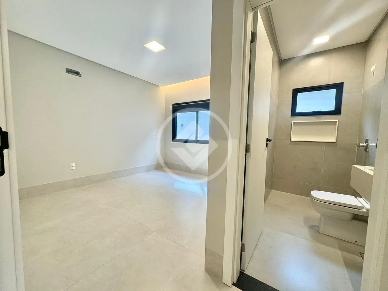 Imagem 4 - Casa Condomínio em Residencial Goiânia Golfe Clube, Goiânia - GO