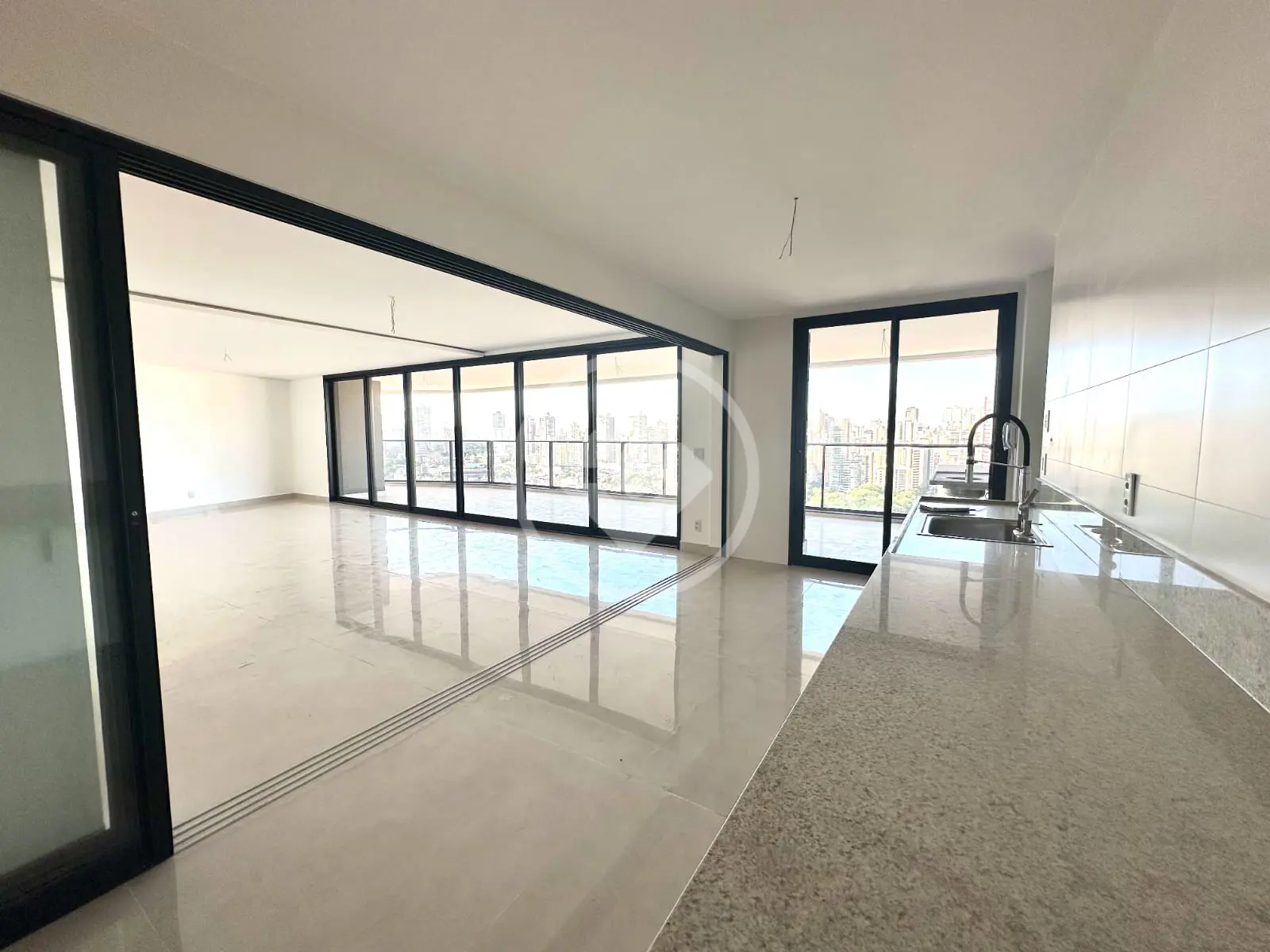 Imagem 3 - Apartamento em Setor Bueno, Goiânia - GO