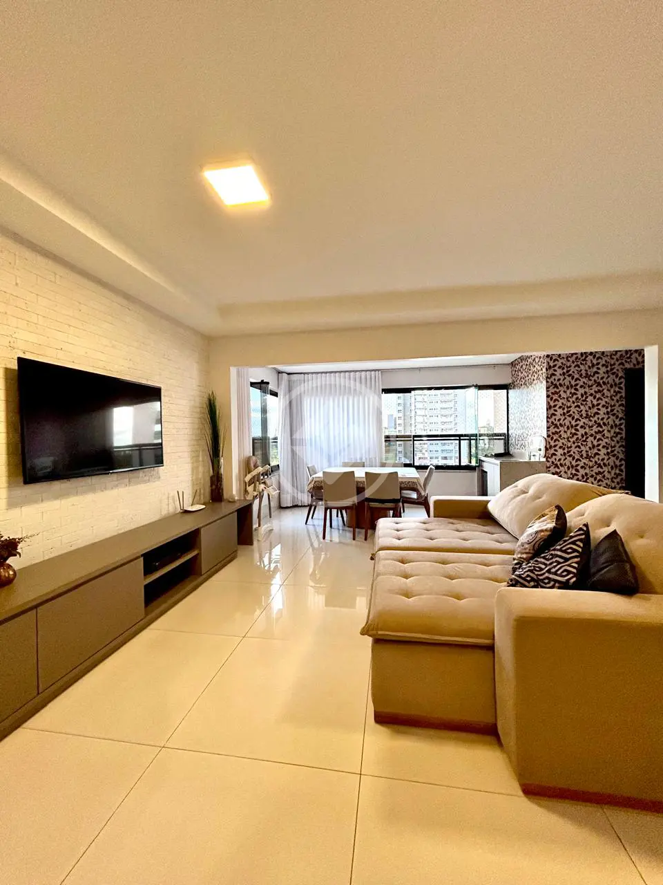 Imagem 2 - Apartamento em PARK LOZANDES, Goiânia - GO