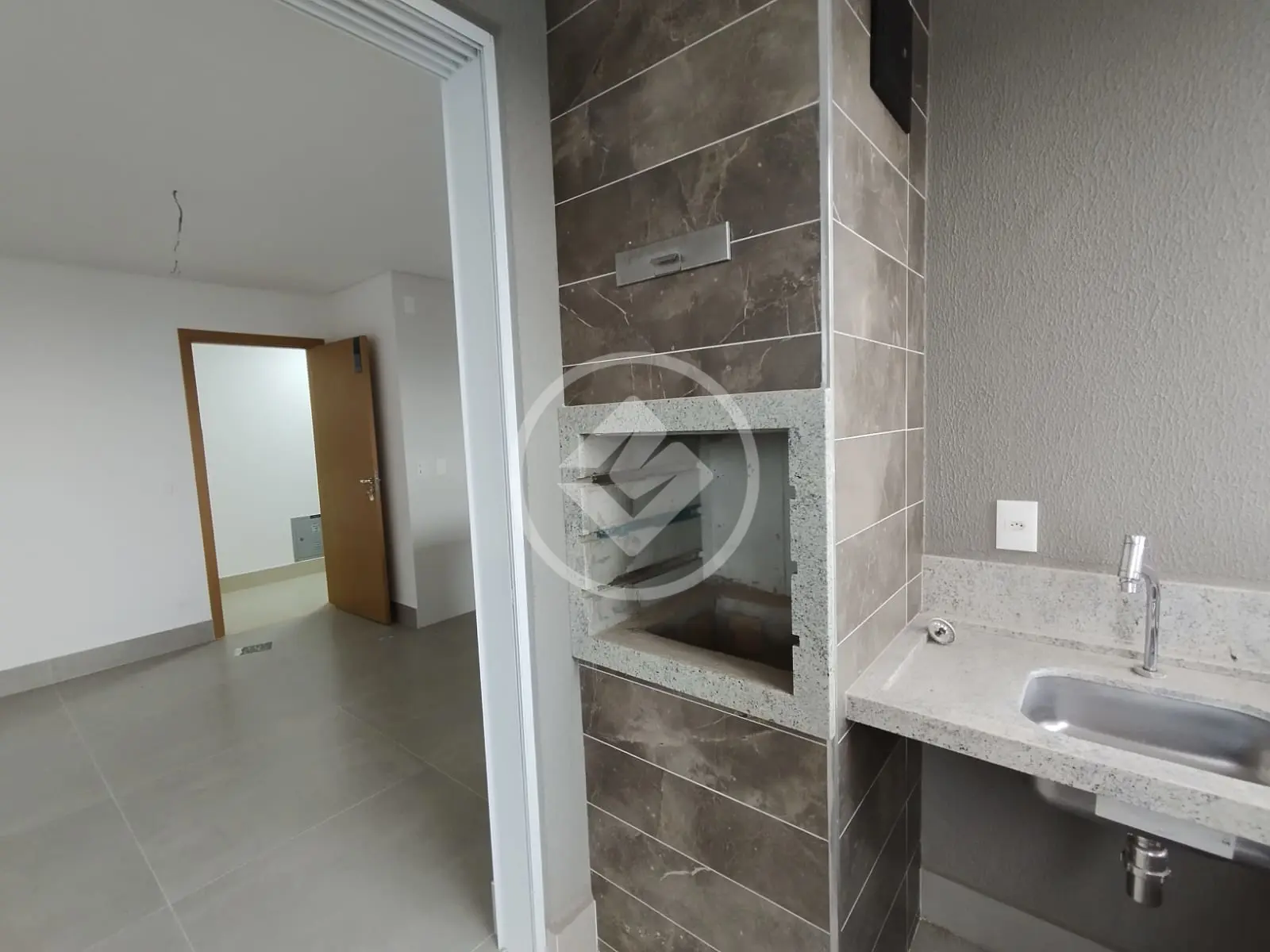 Imagem 2 - Apartamento em PARK LOZANDES, Goiânia - GO