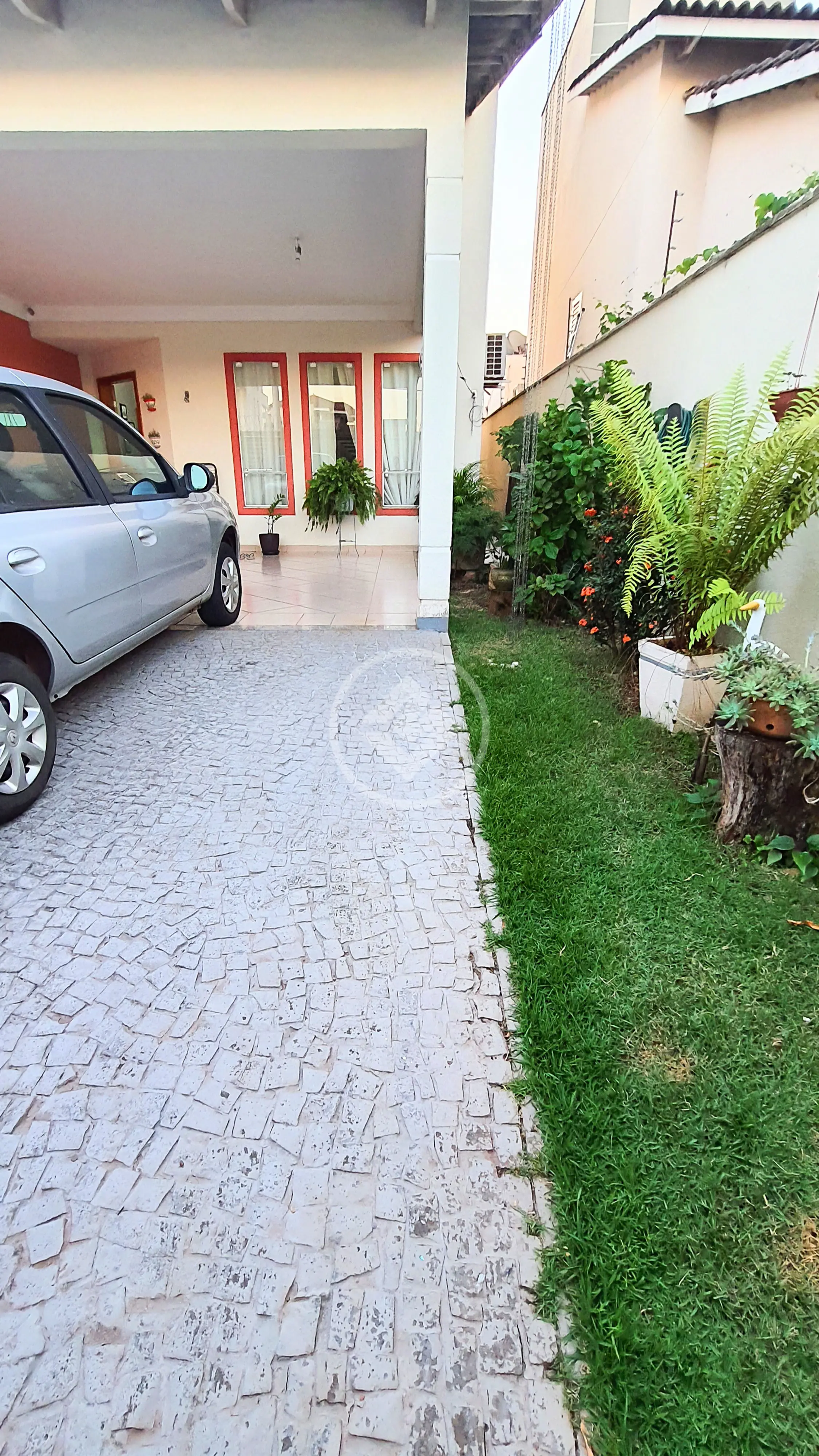 Imagem 2 - Casa em Goiânia 2, Goiânia - GO