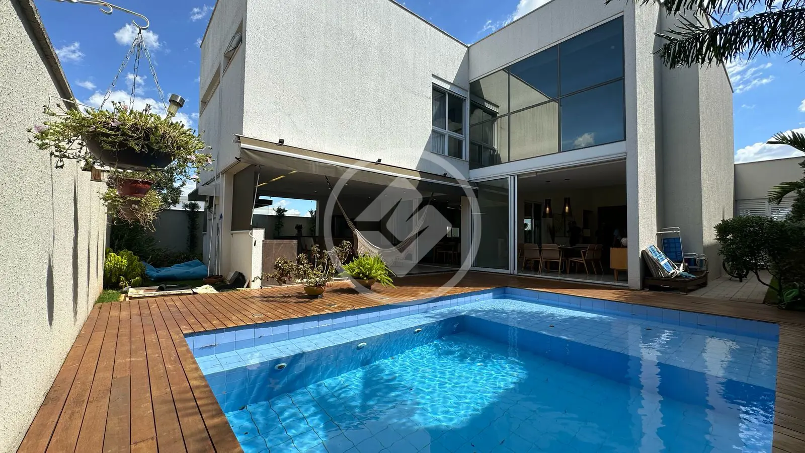 Sobrado Em Condomínio Residencial Goiânia Golfe Clube, Goiânia - GO — foto 1