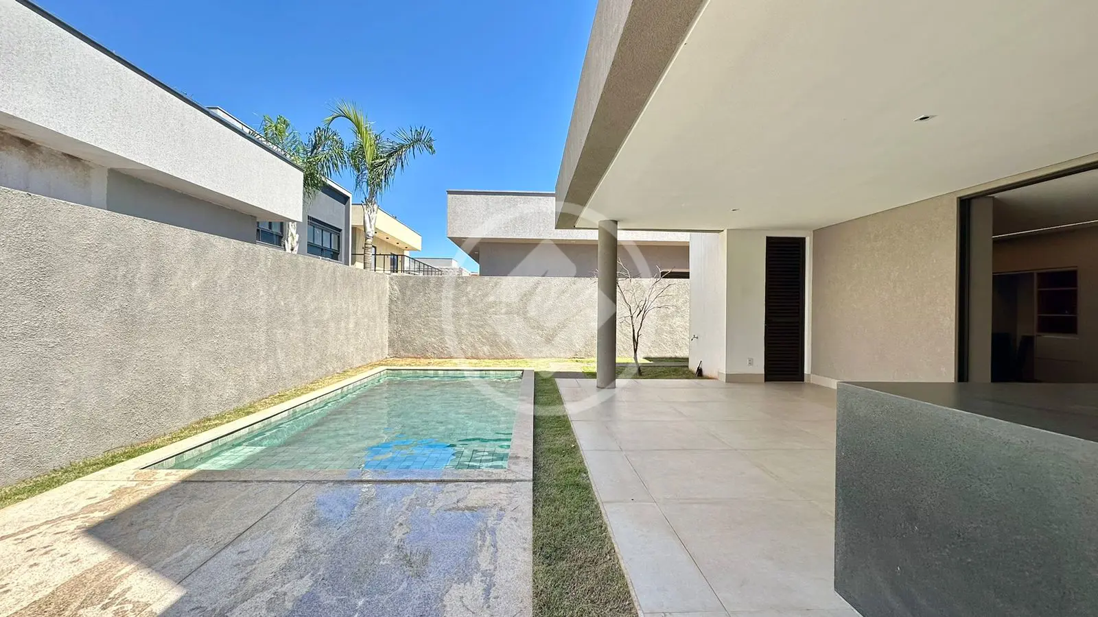 Sobrado Em Condomínio Residencial Goiânia Golfe Clube, Goiânia - GO — foto 1