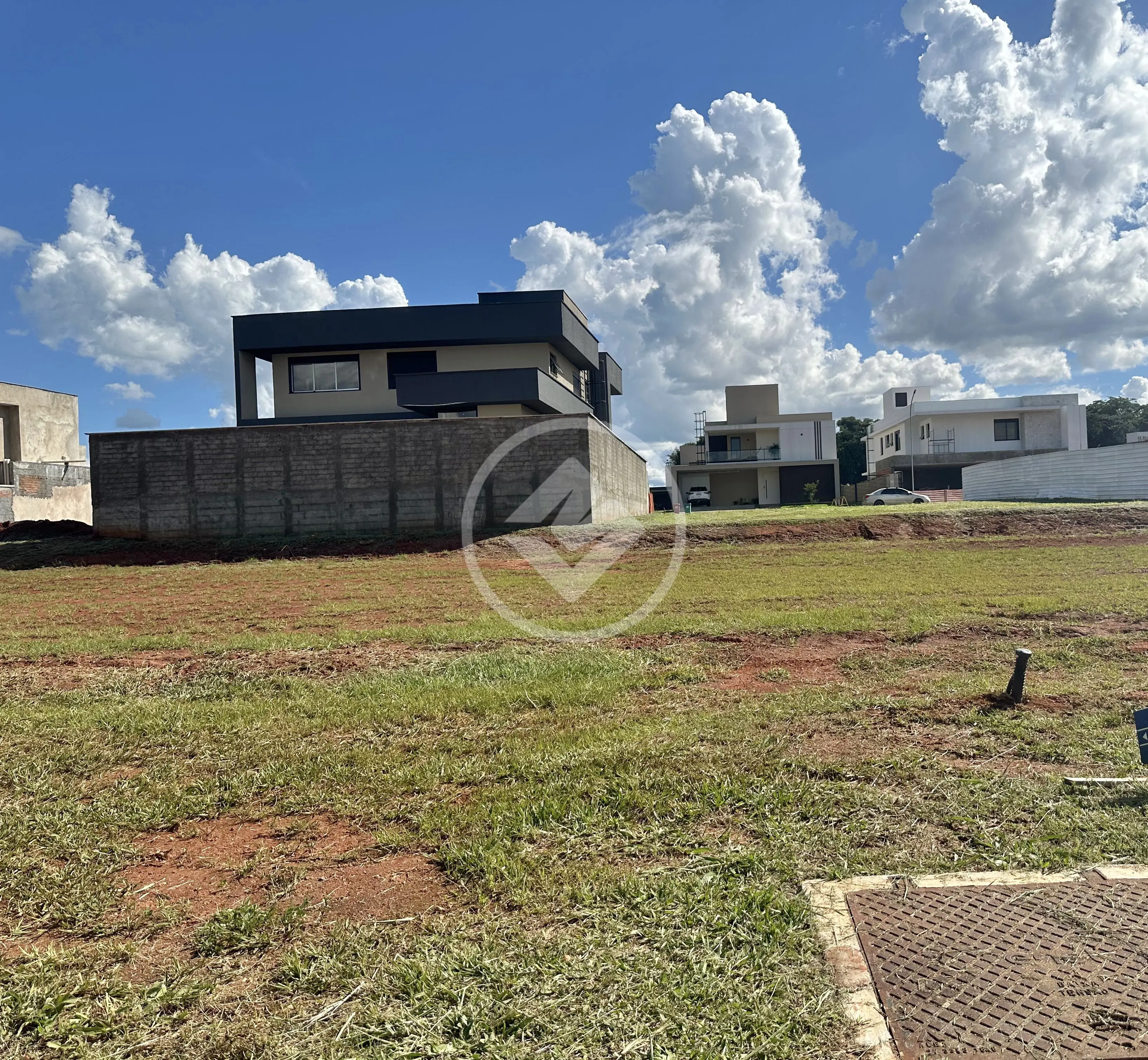 Imagem 1 - Terreno Condomínio em Jardins França, Goiânia - GO