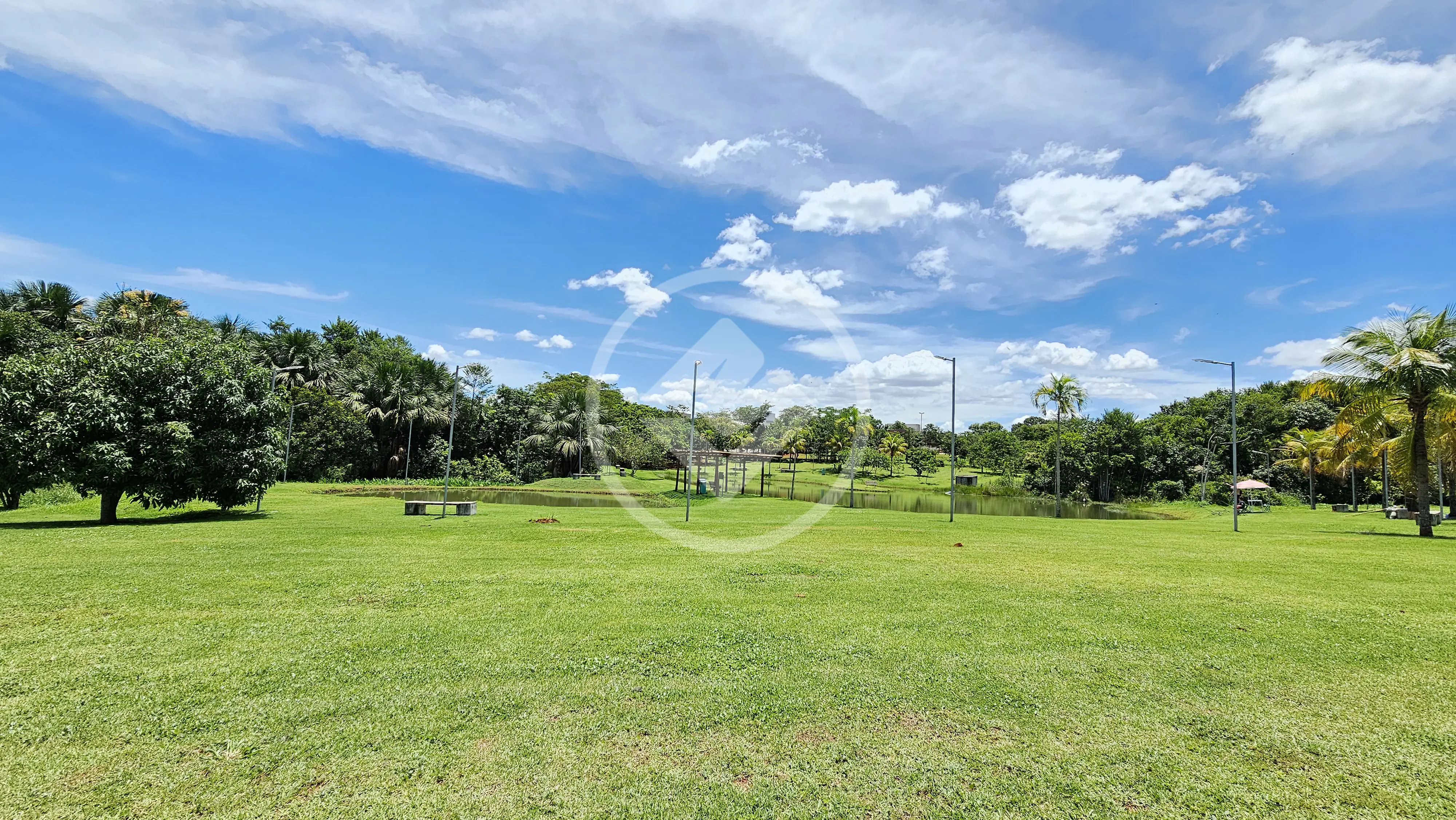 Imagem 3 - Terreno Condomínio em Residencial Goiânia Golfe Clube, Goiânia - GO
