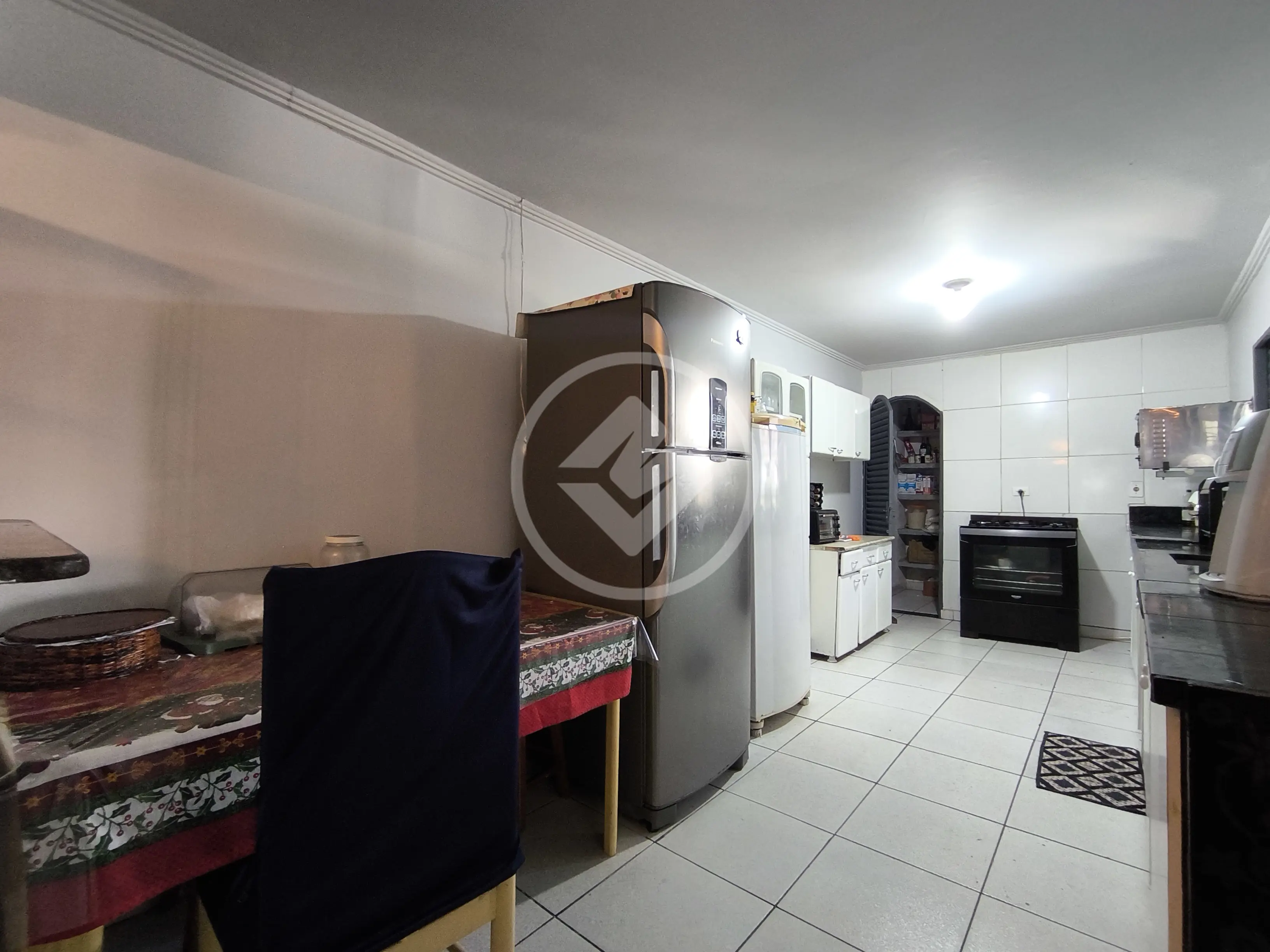 Imagem 4 - Casa em Conjunto Residencial Aruanã I, Goiânia - GO
