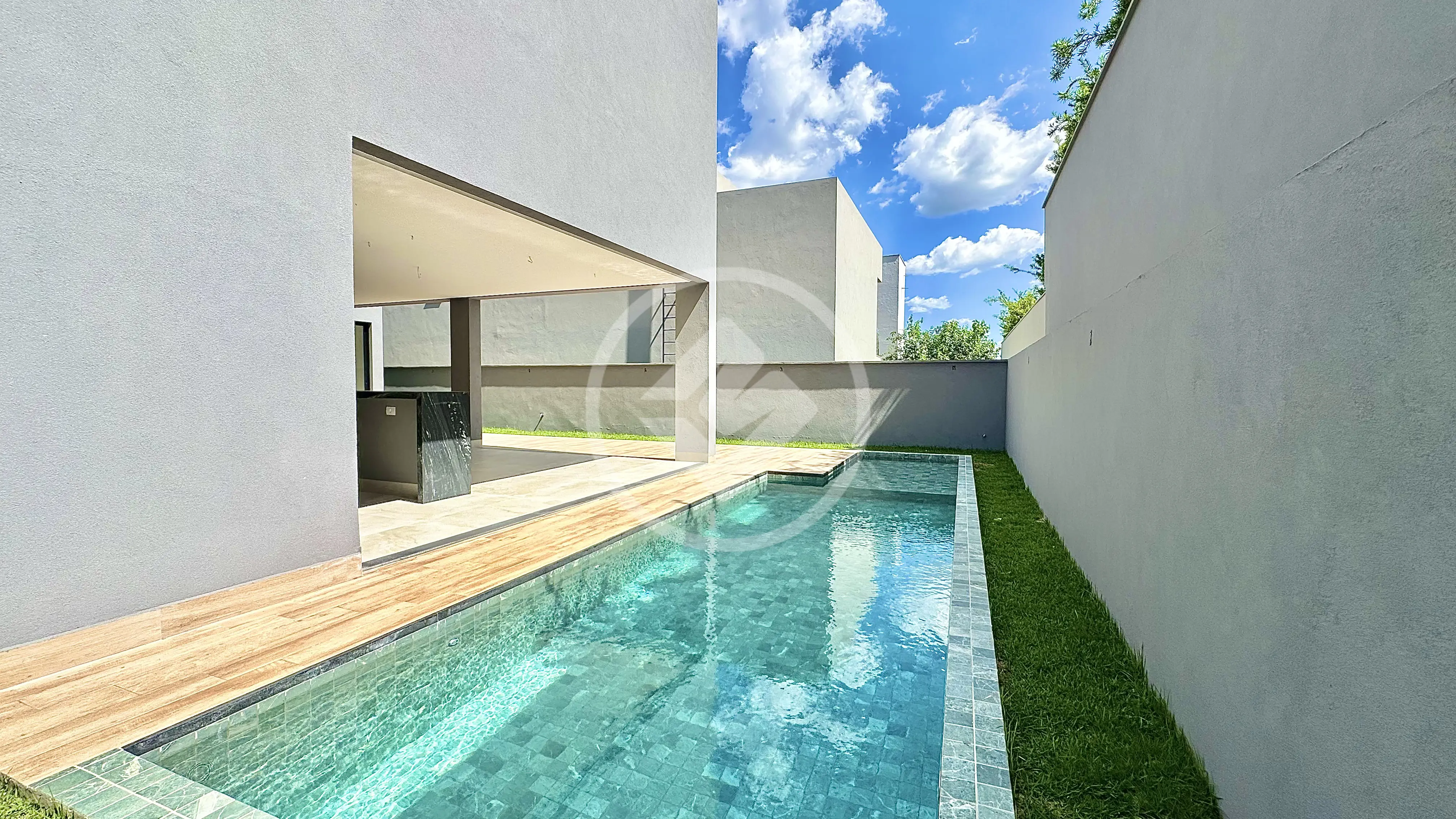Imagem 2 - Sobrado Em Condomínio em Alphaville Flamboyant Residencial Araguaia, Goiânia - GO