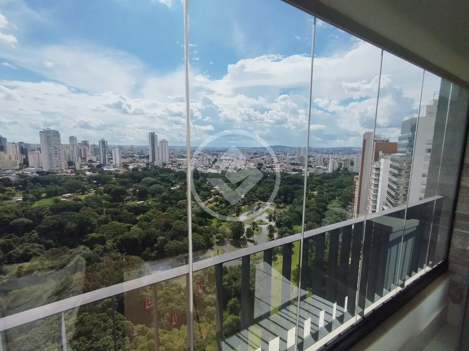 Apartamento Setor Oeste, Goiânia - GO — foto 1
