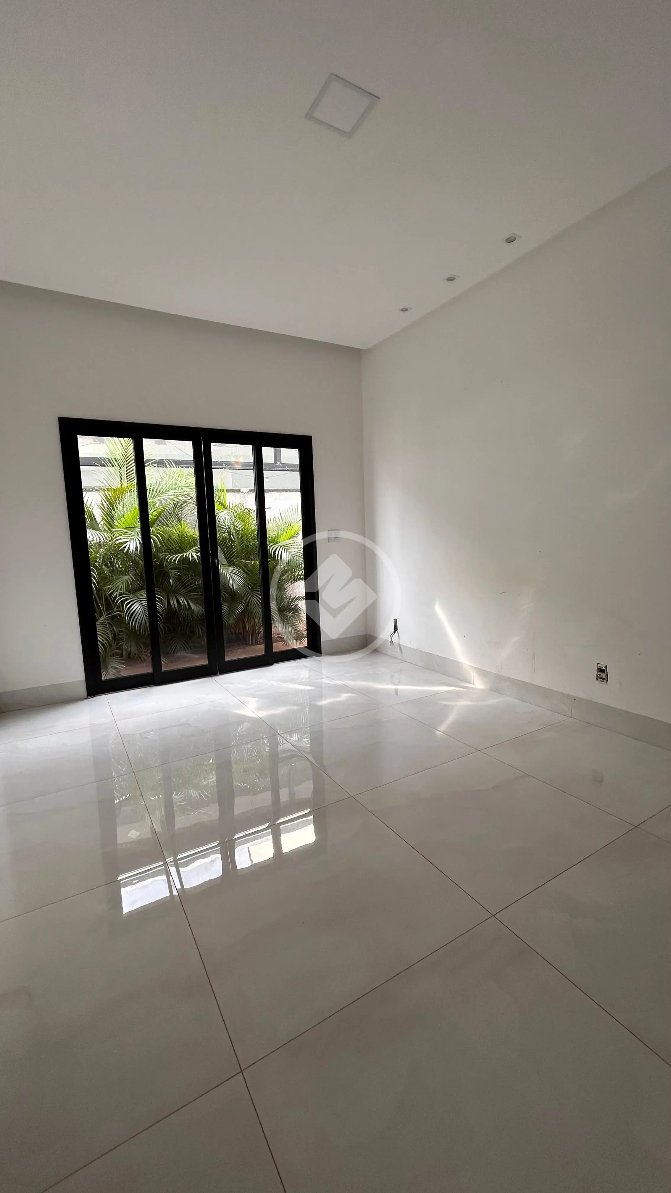 Image 2 - Casa Condomínio em Jardim Veneza, Senador Canedo - GO