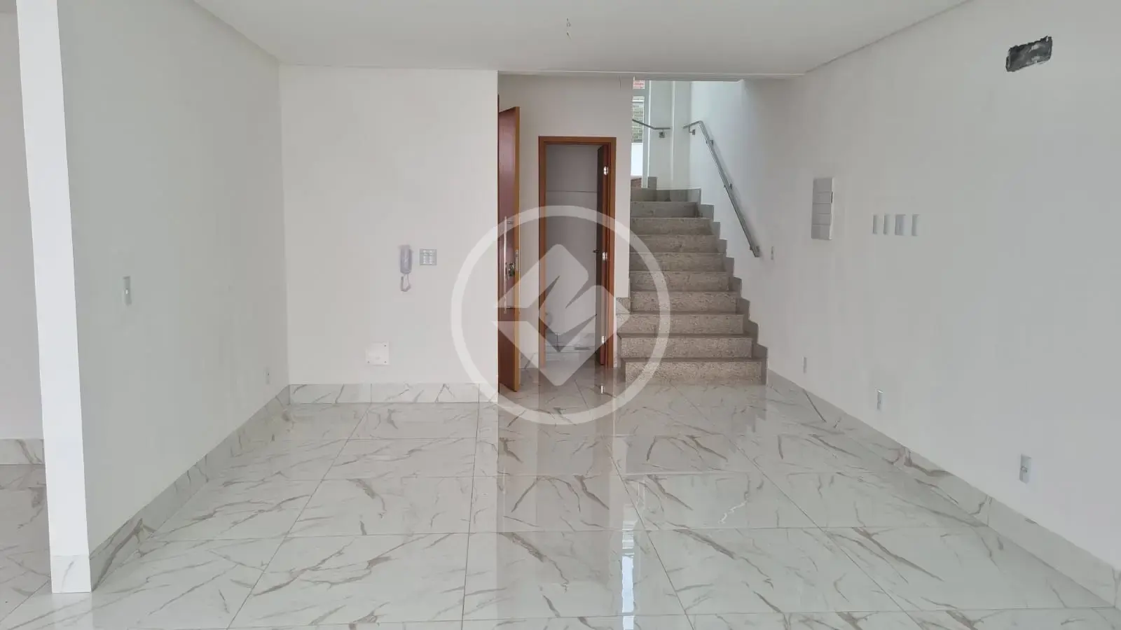 Imagem 1 - Casa Condomínio em Chácaras Alto da Glória, Goiânia - GO