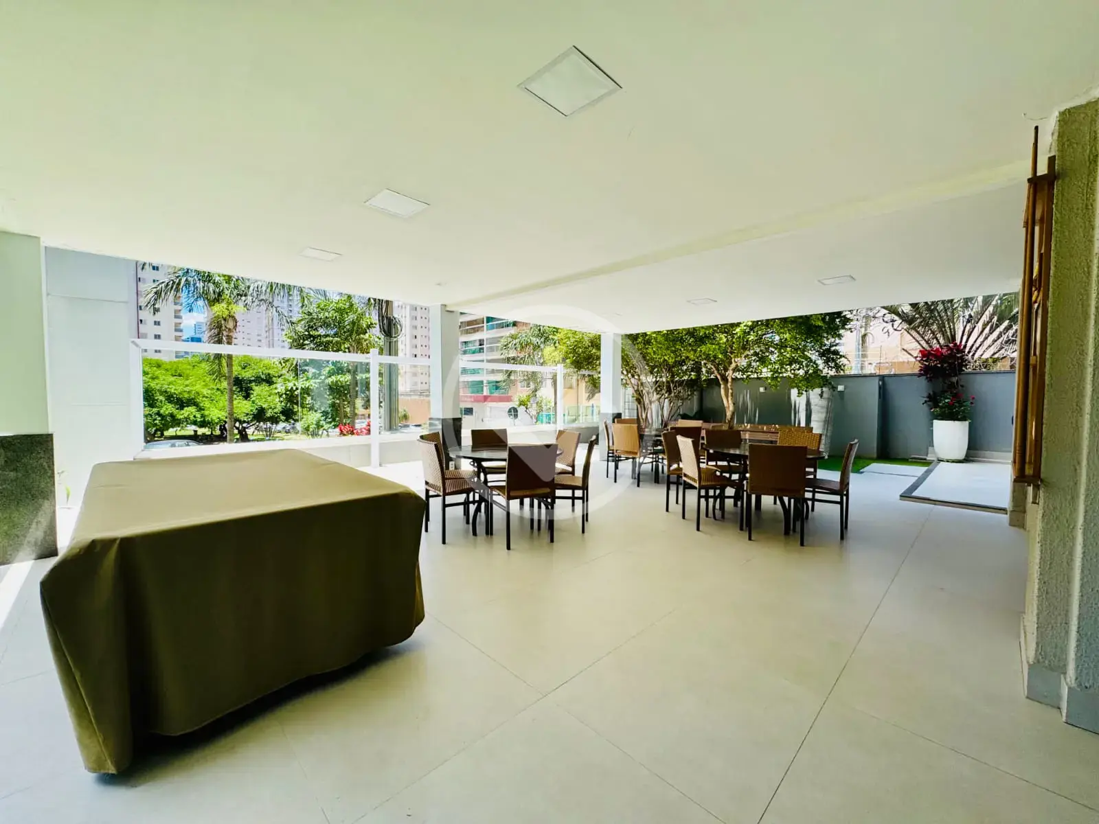 Image 2 - Apartamento em Jardim Goiás, Goiânia - GO