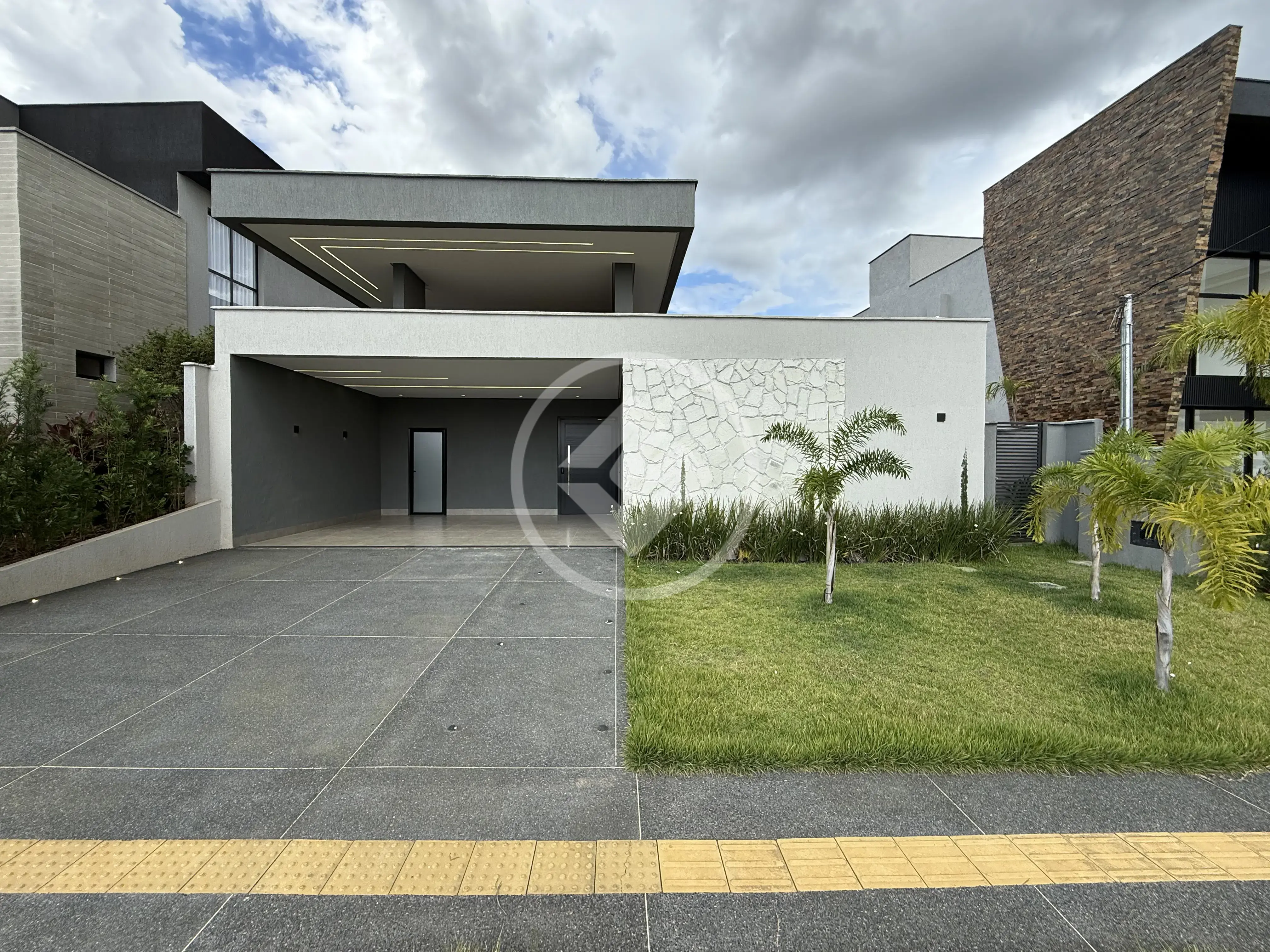 Imagem 1 - Casa Condomínio em Condomínio Ecológico Mansões Morumbi, Senador Canedo - GO