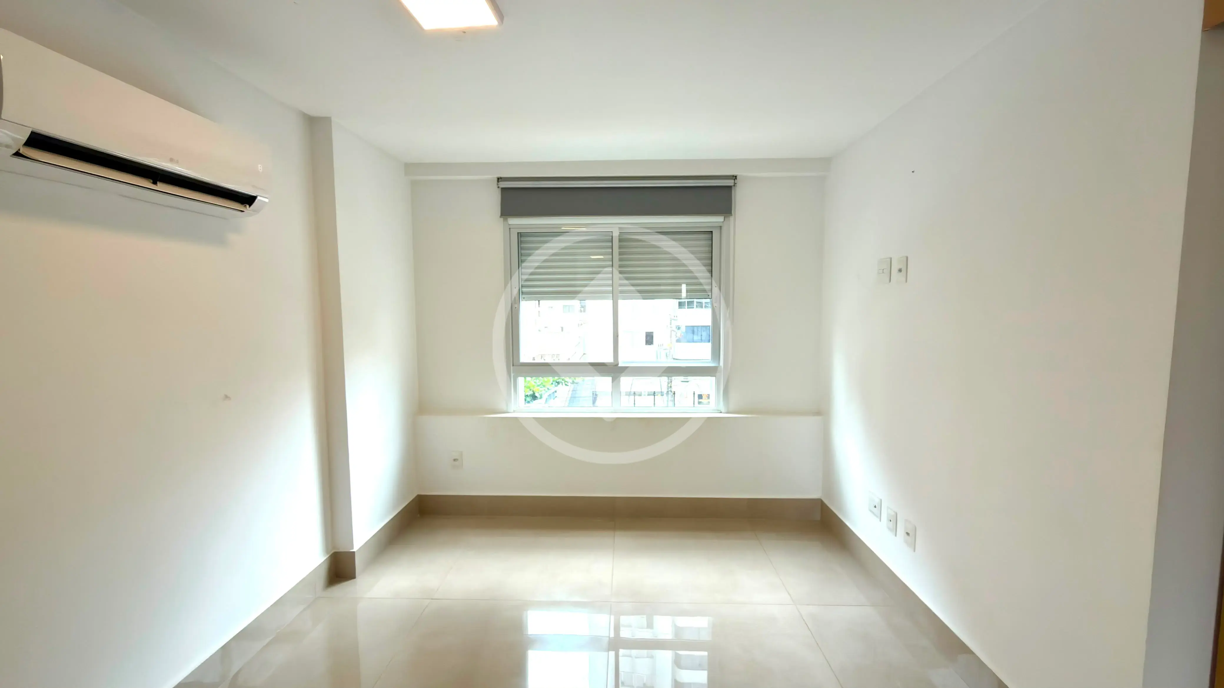 Image 2 - Apartamento em Setor Bueno, Goiânia - GO