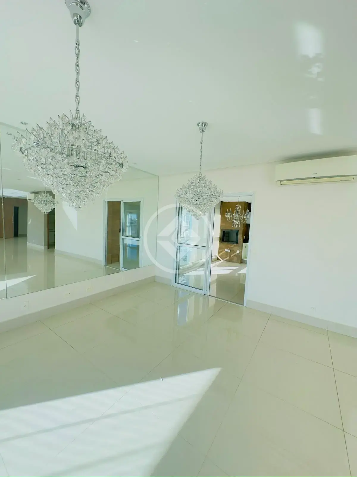 Image 2 - Apartamento em Jardim Goiás, Goiânia - GO