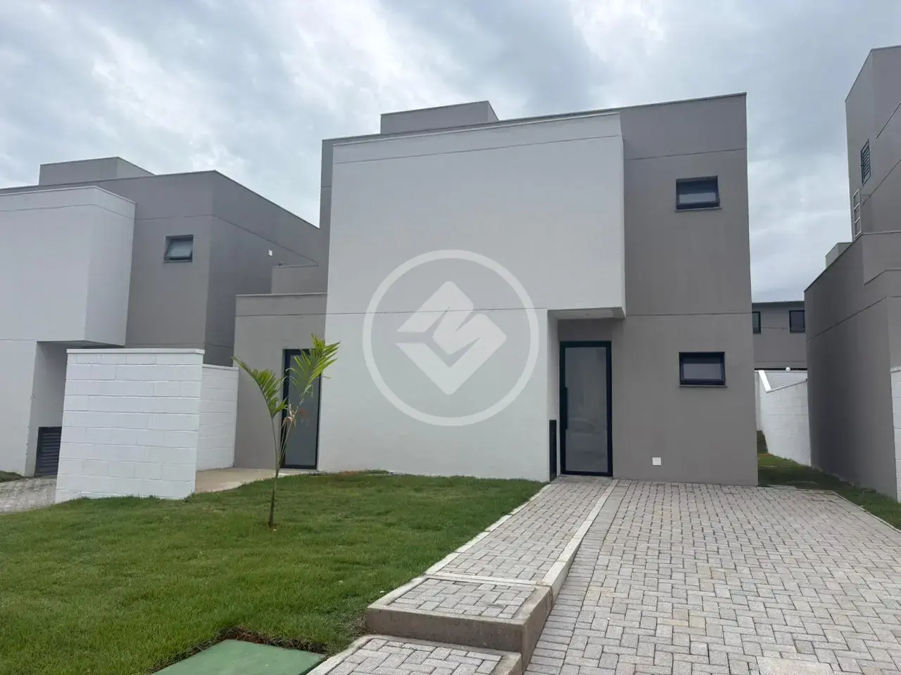 Imagem 1 - Sobrado Em Condomínio em Condomínio Vinhas, Senador Canedo - GO