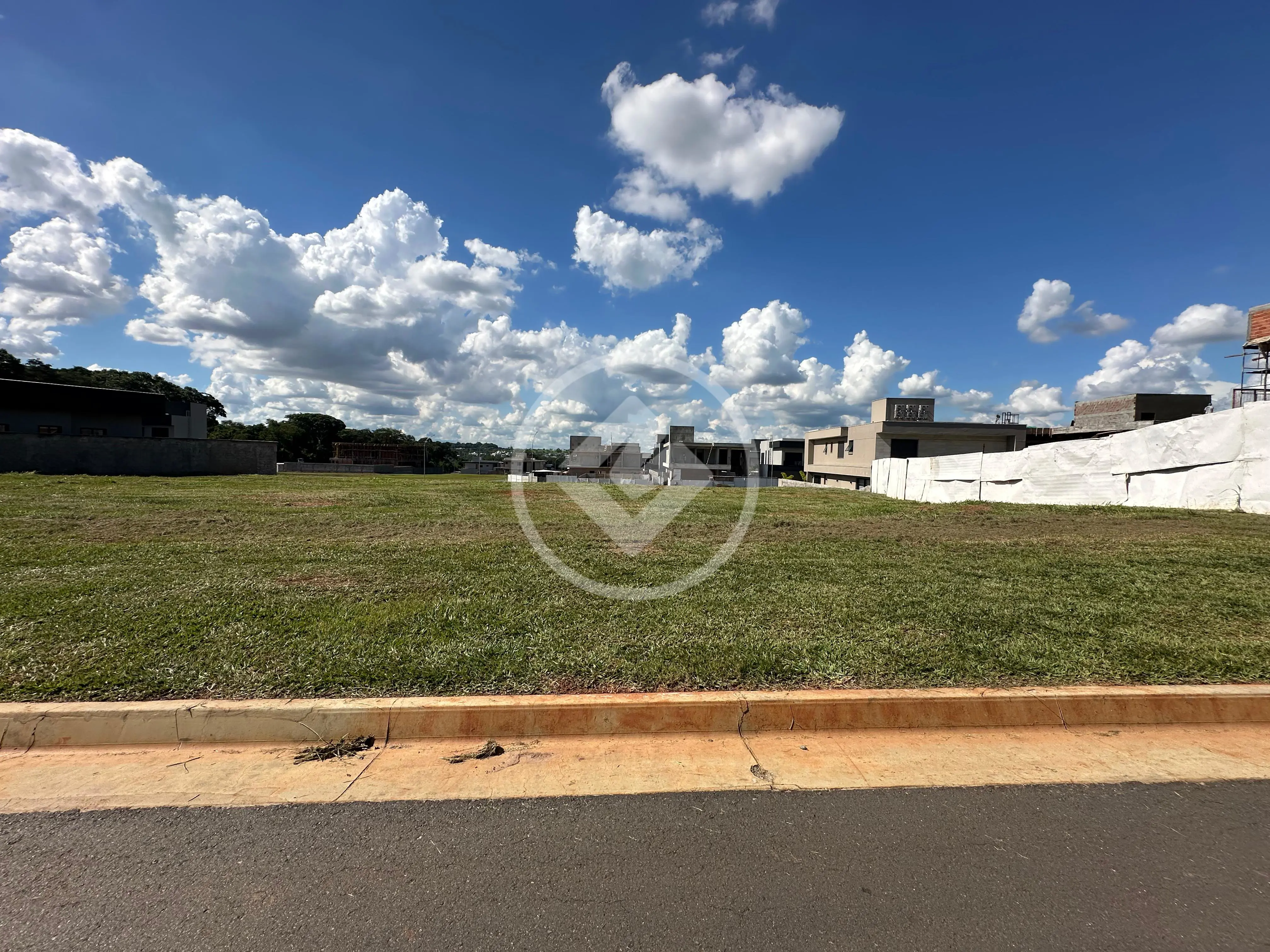 Terreno Condomínio Jardins França, Goiânia - GO — foto 1
