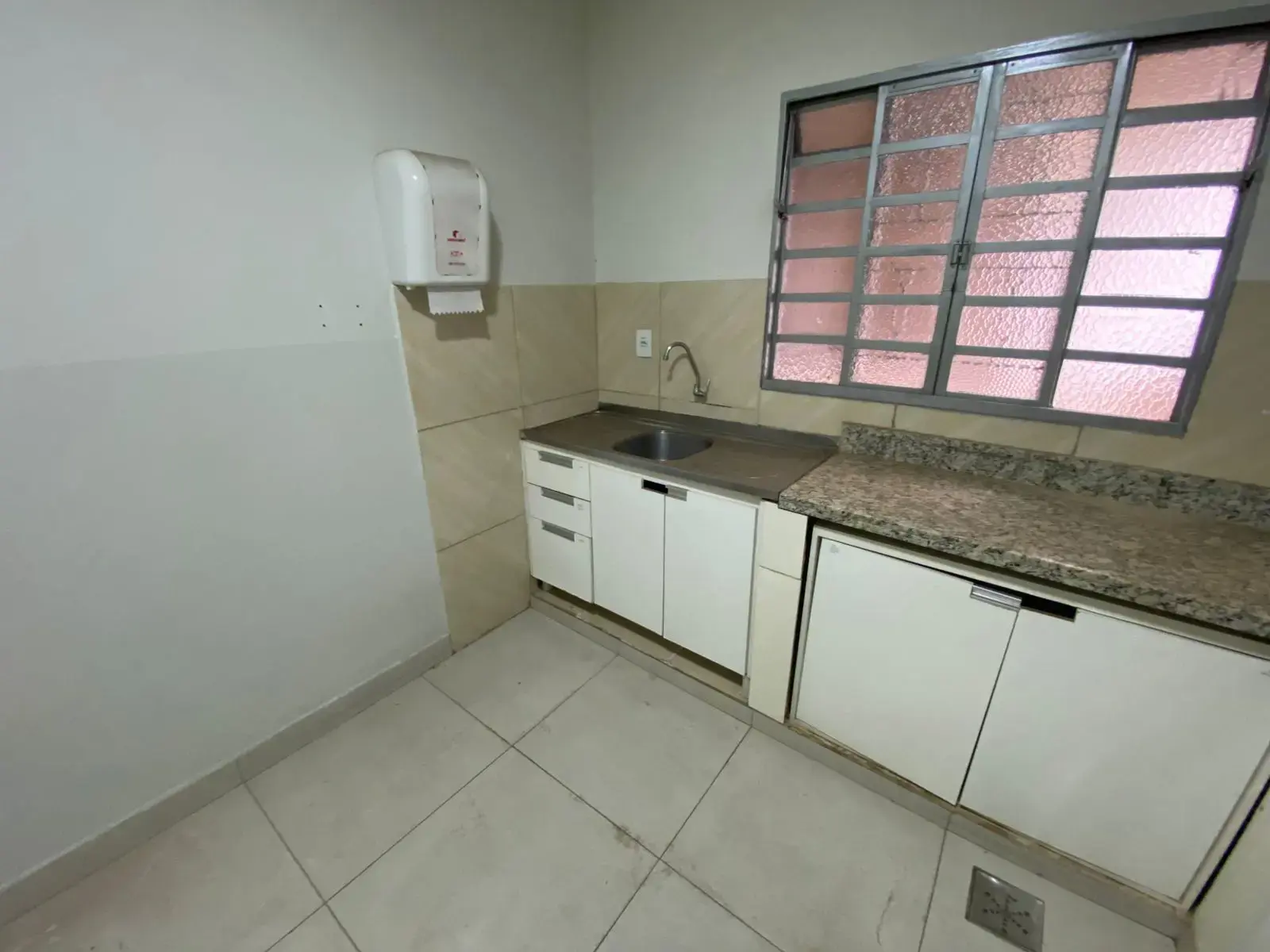 Image 2 - Casa Comercial em Luizote de Freitas, Uberlândia - MG