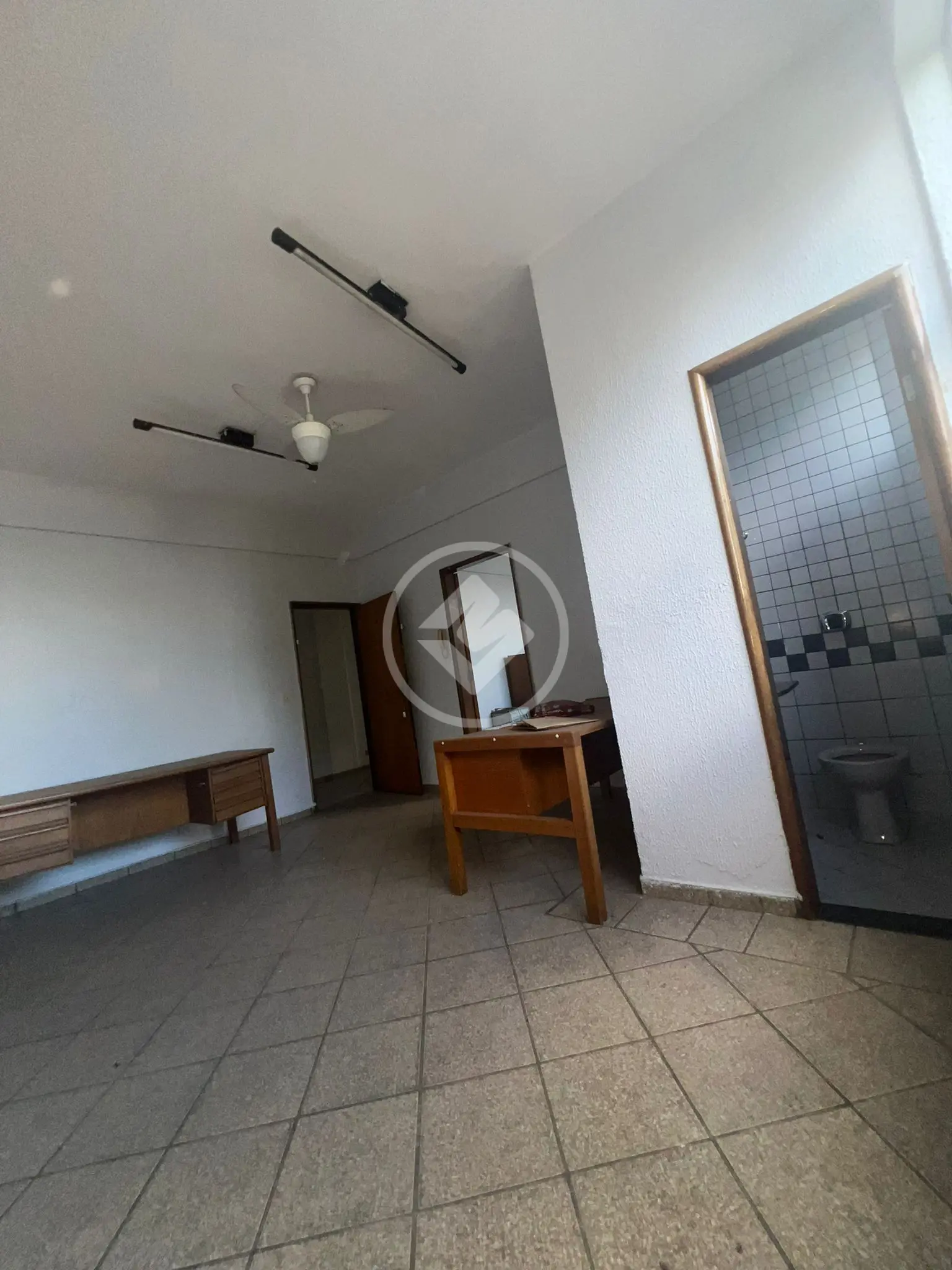 Imagem 3 - Sala Comercial em Setor dos Funcionários, Goiânia - GO
