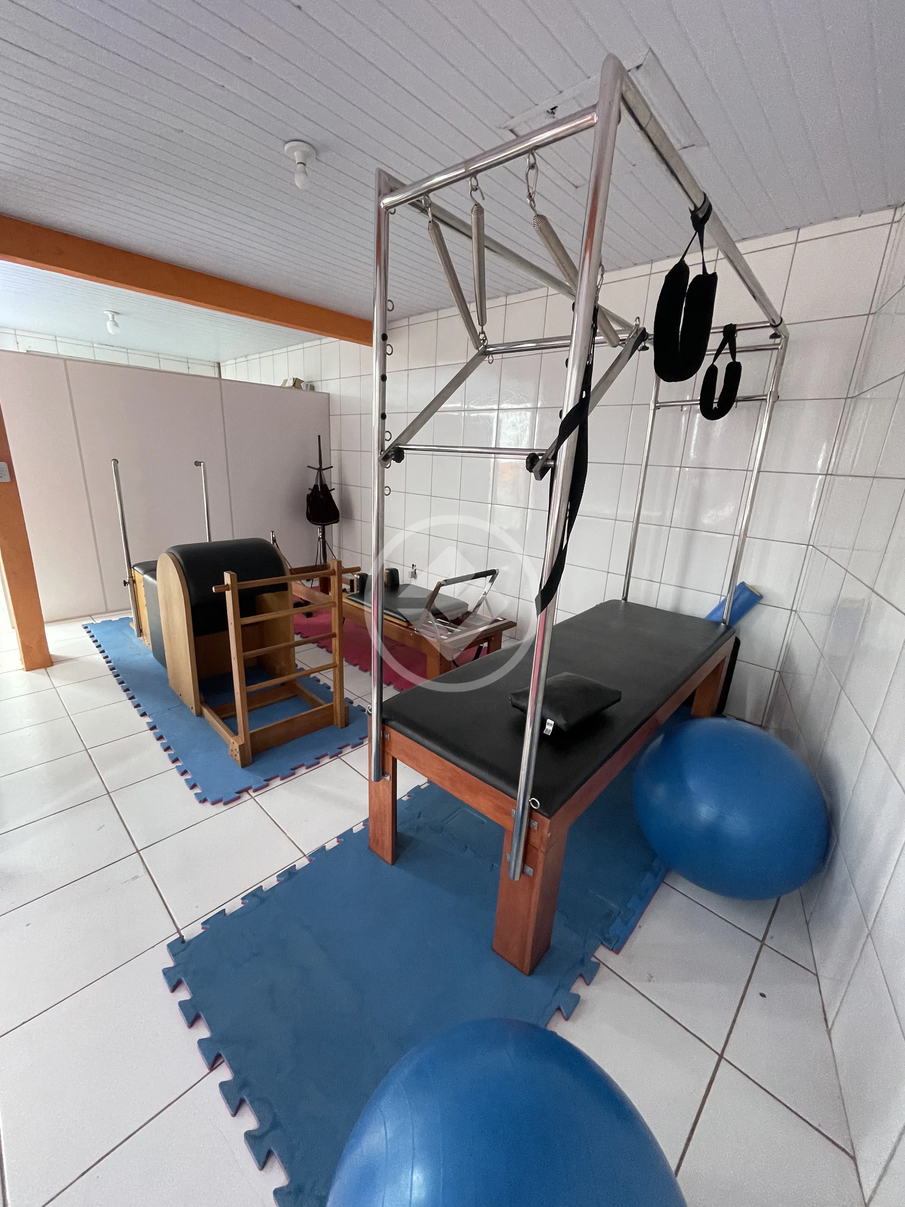 Imagem 2 - Sala Comercial em Parque das Laranjeiras Acréscimo, Goiânia - GO