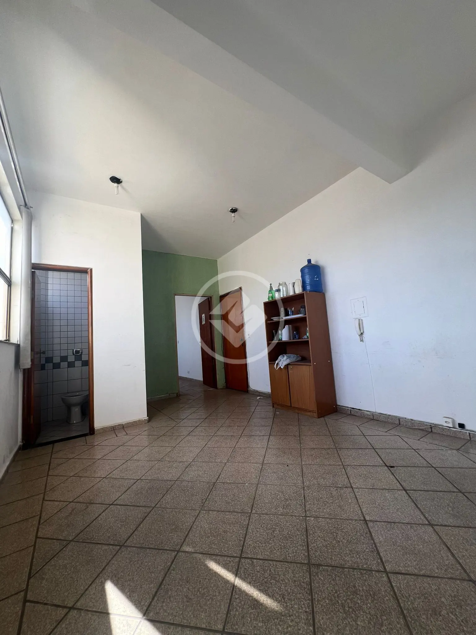 Imagem 3 - Sala Comercial em Setor dos Funcionários, Goiânia - GO