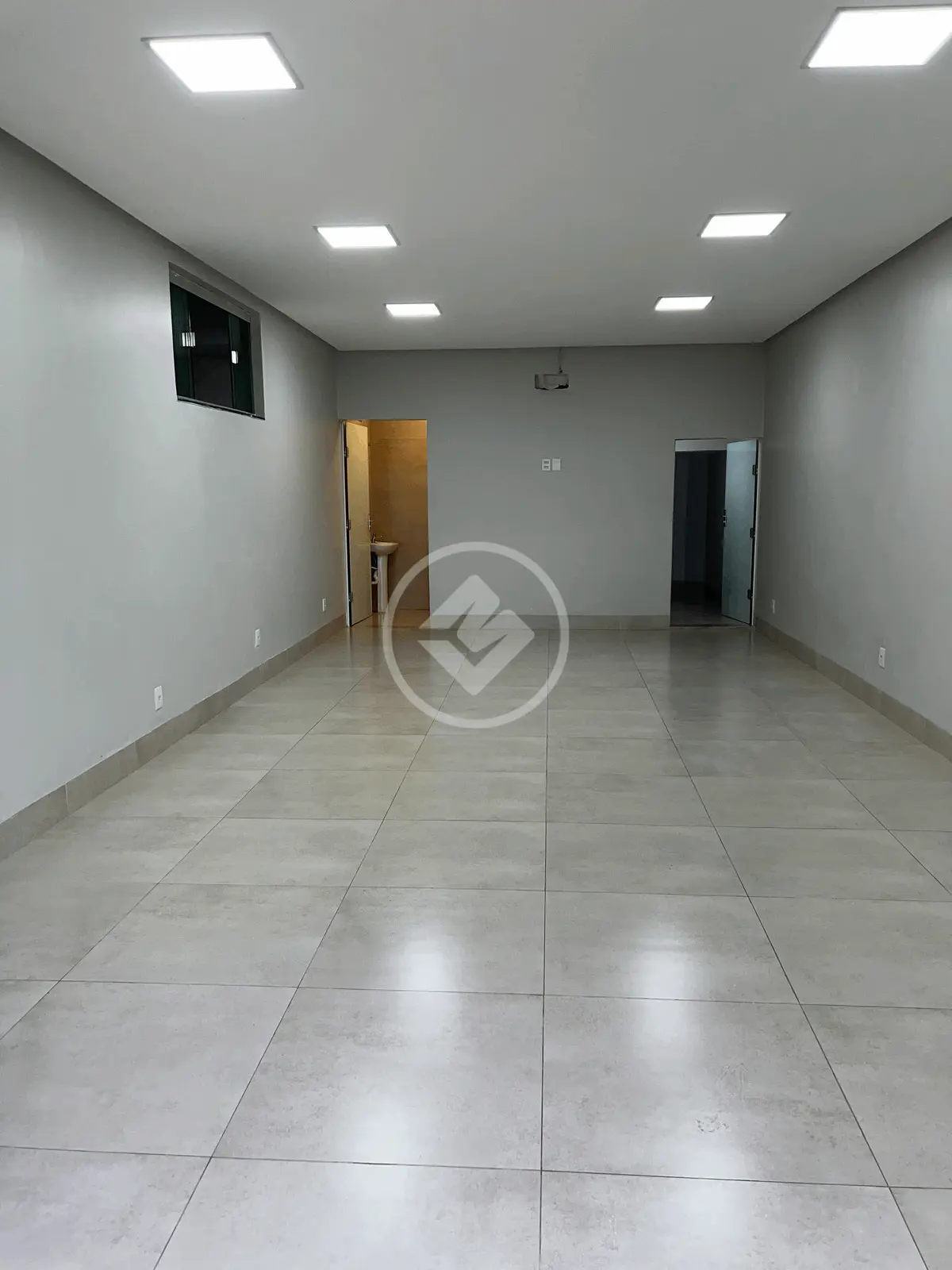 Sala Comercial Setor Santos Dumont, Goiânia - GO — foto 1