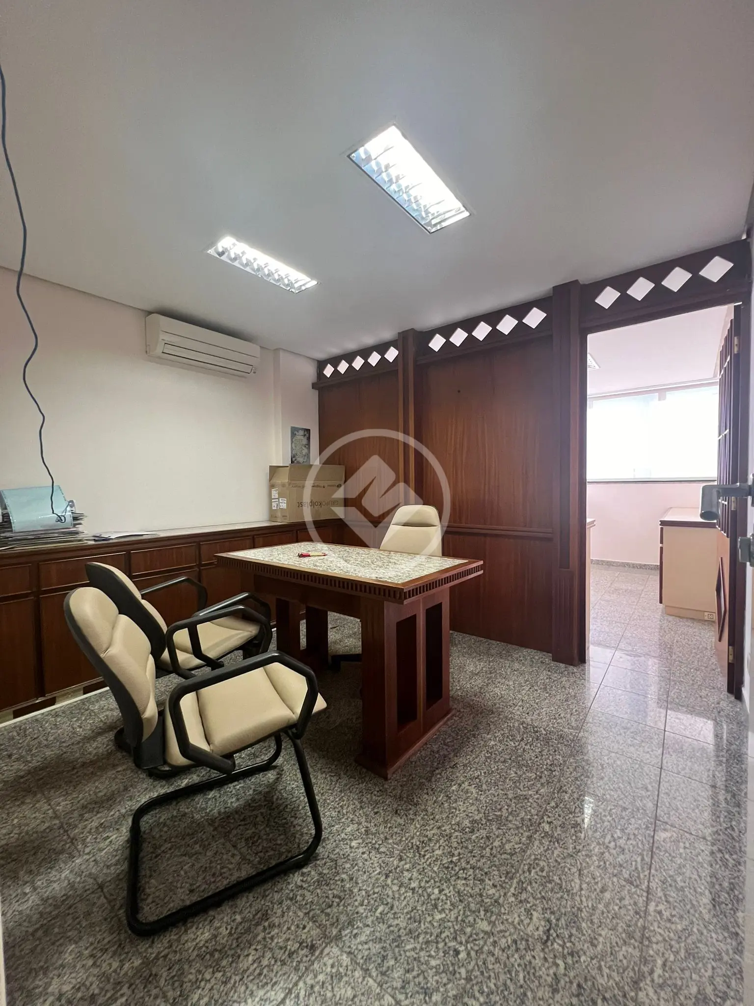 Sala Comercial Setor Aeroporto, Goiânia - GO — foto 1