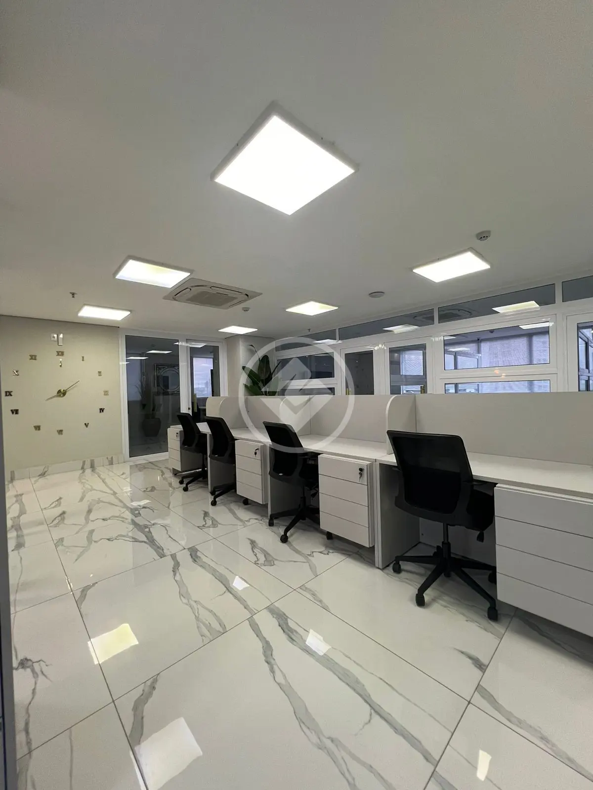 Imagem 2 - Sala Comercial em Jardim Goiás, Goiânia - GO