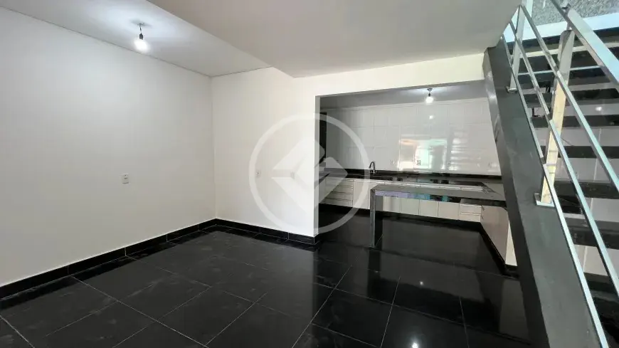 Imagem 2 - Sobrado em Jardim Copacabana, Aparecida de Goiânia - GO
