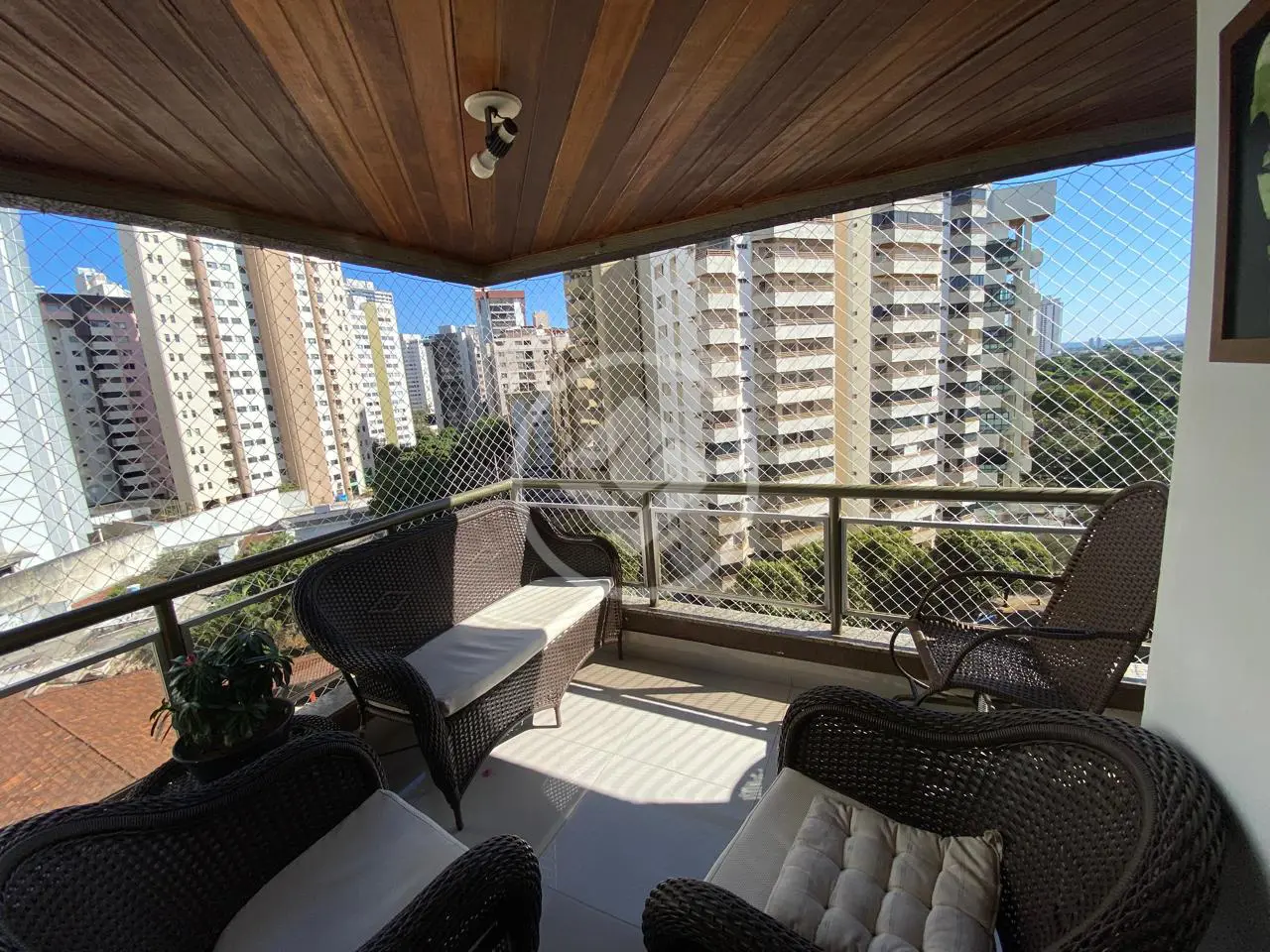 Apartamento Setor Oeste, Goiânia - GO — foto 1