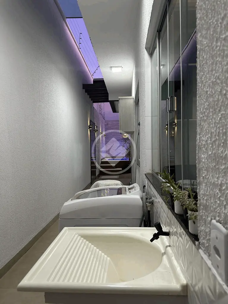 Imagem 6 - Casa em Setor Três Marias, Goiânia - GO