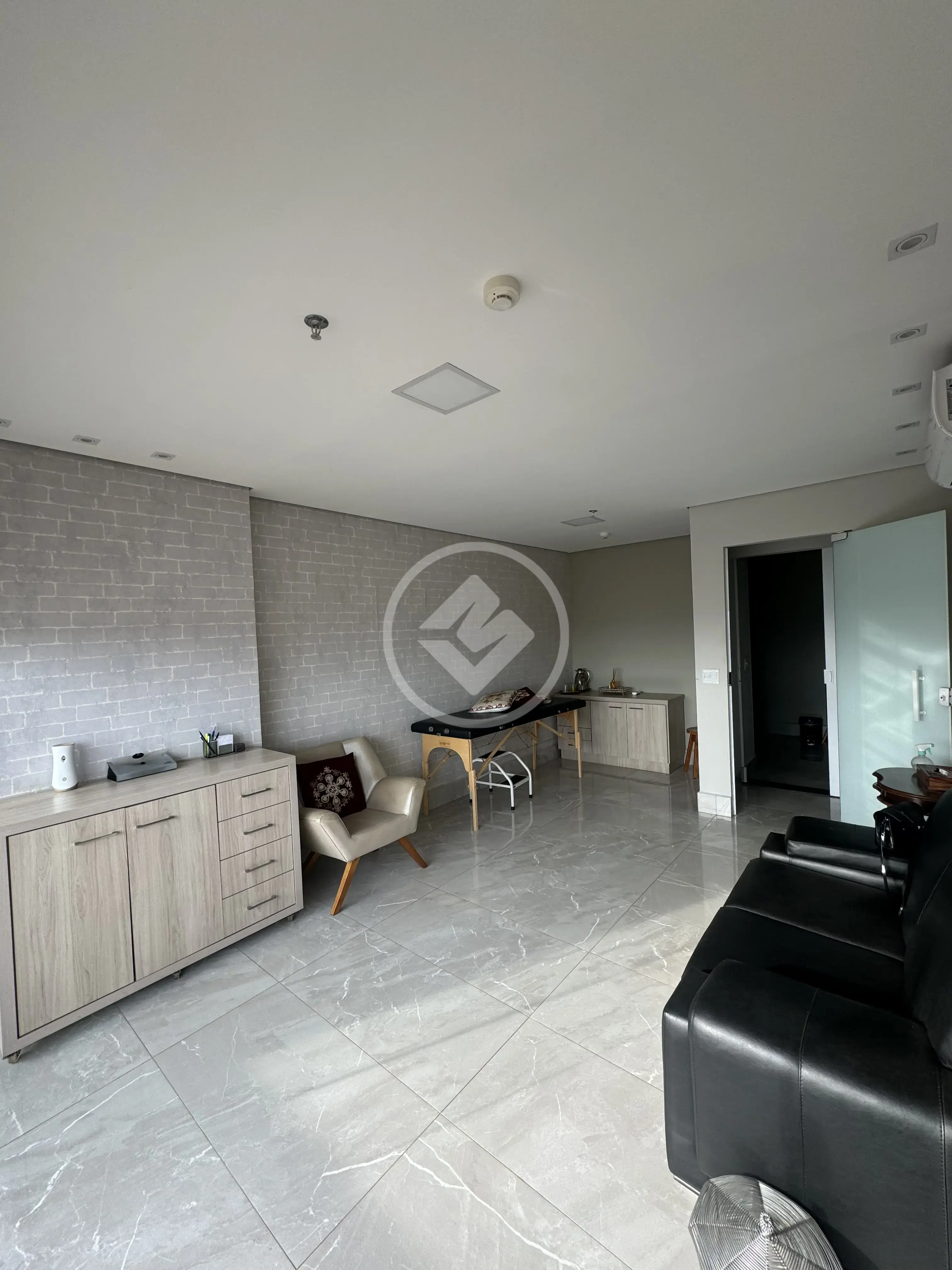 Imagem 1 - Sala Comercial em PARK LOZANDES, Goiânia - GO