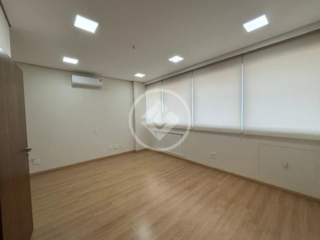 Imagem 1 - Sala Comercial em Centro, Araçatuba - SP