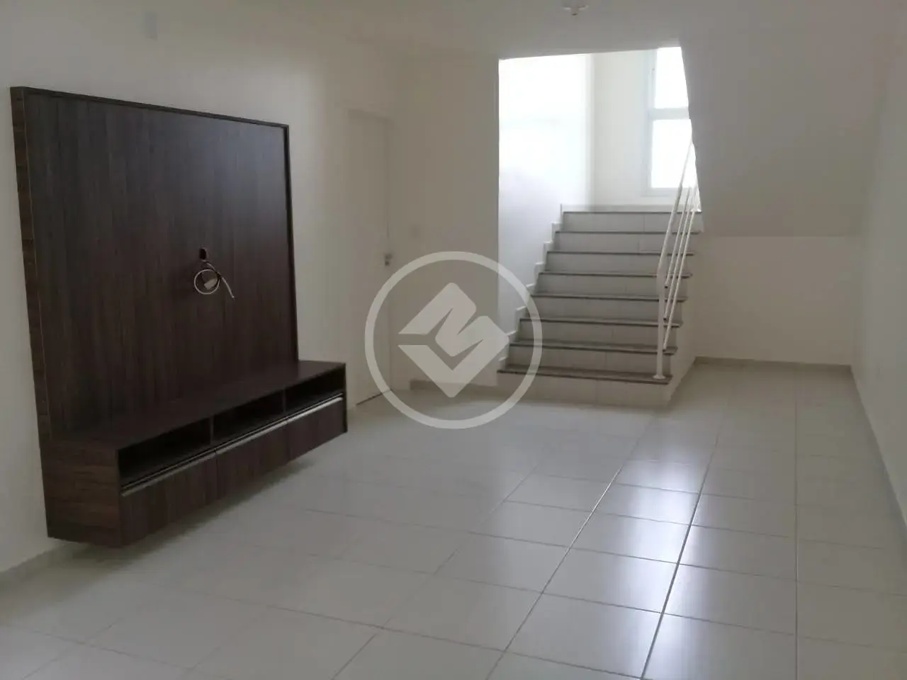 Imagem 1 - Apartamento Duplex em Conjunto Habitacional Pedro Perri, Araçatuba - SP