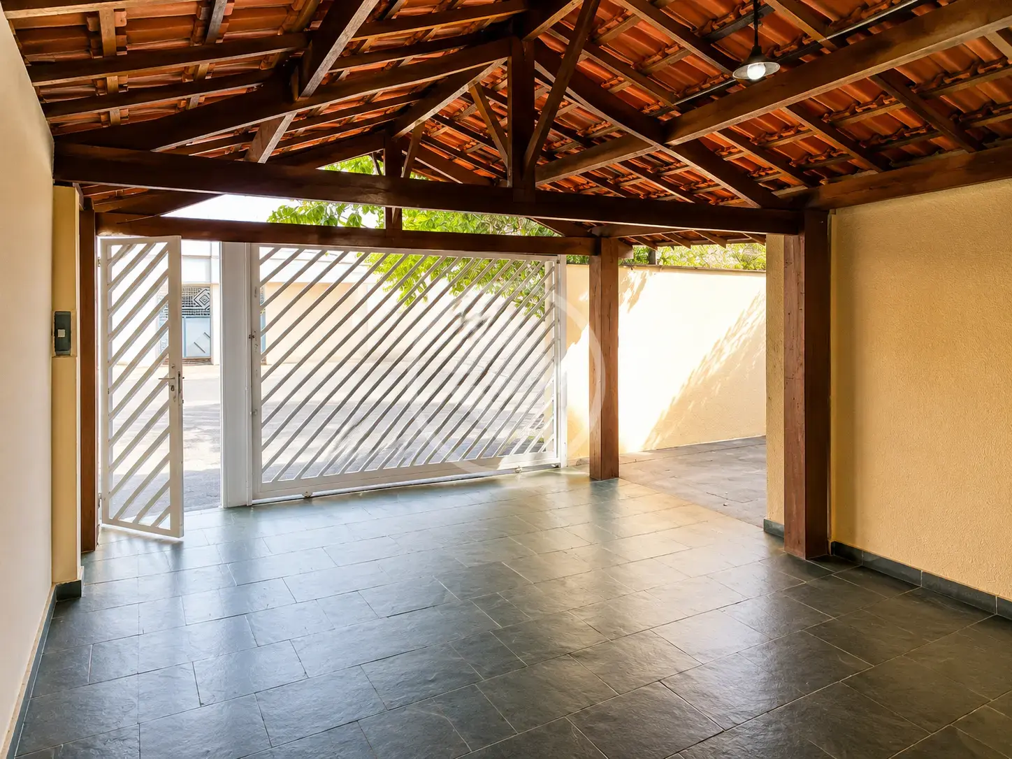Imagem 5 - Casa em Conjunto Habitacional Hilda Mandarino, Araçatuba - SP